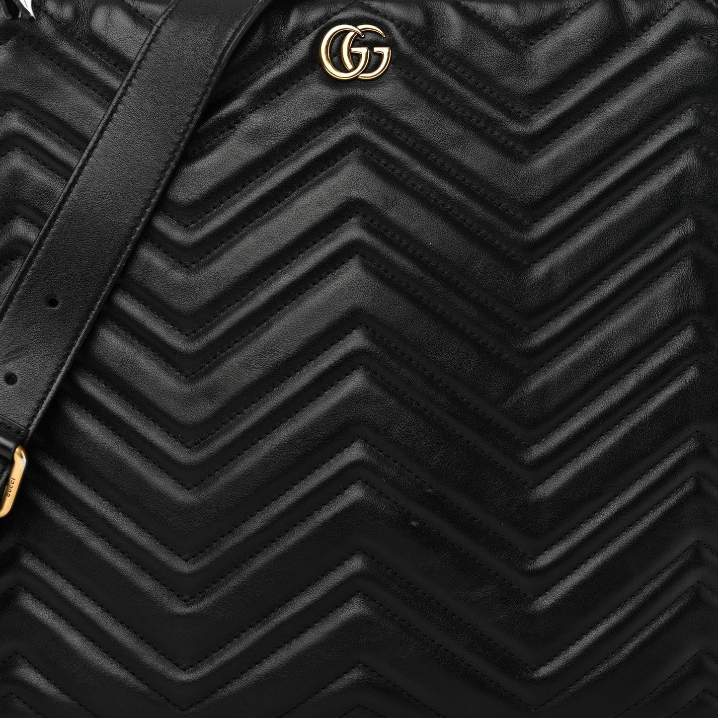 Calfskin Matelasse GG Marmont Flat Messenger Bag Black