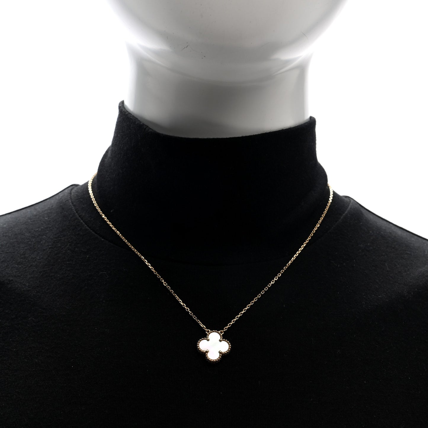 18K Yellow Gold Mother of Pearl Vintage Alhambra Pendant Necklace