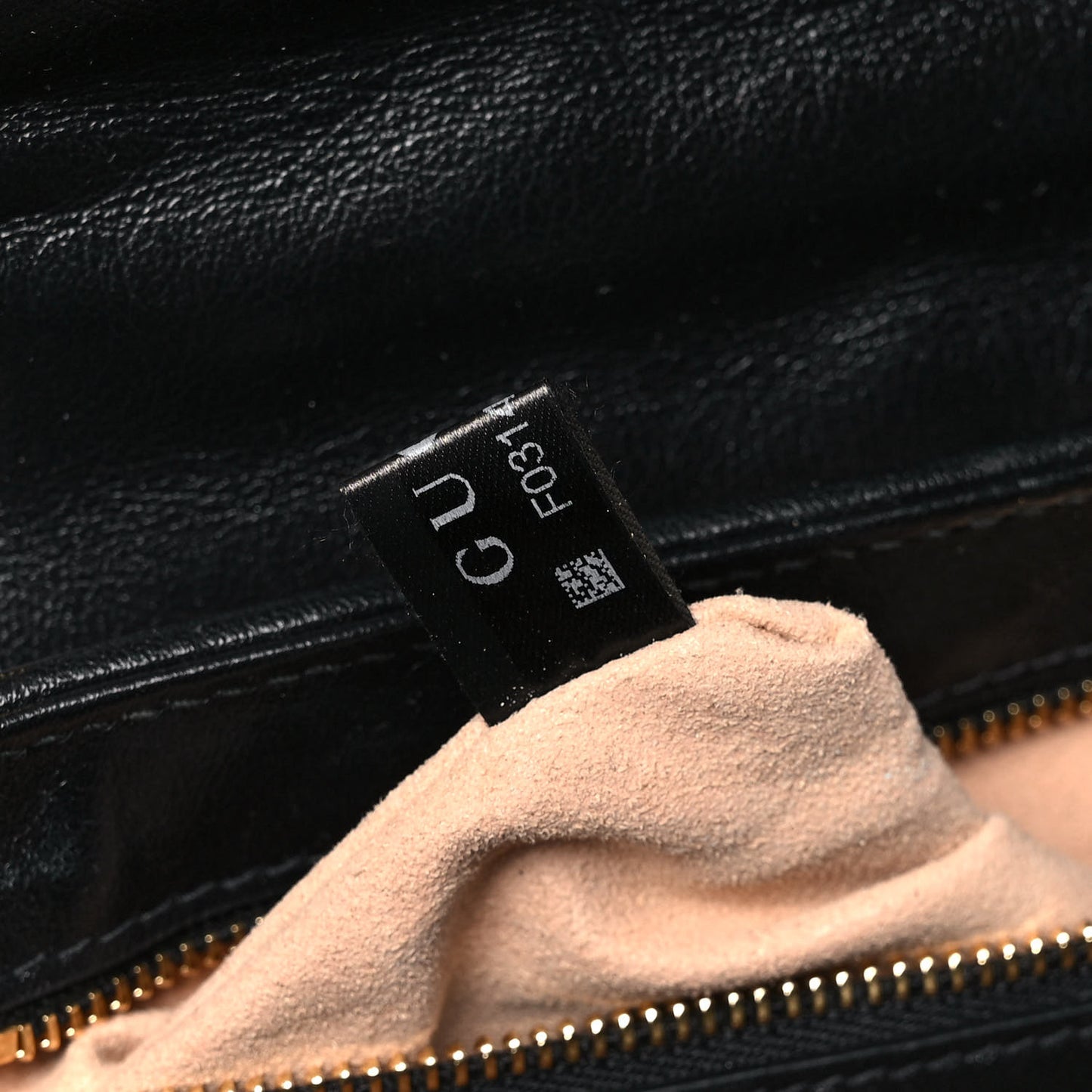 Monogram Matelasse Diagonal Small GG Marmont Shoulder Bag Beige Black