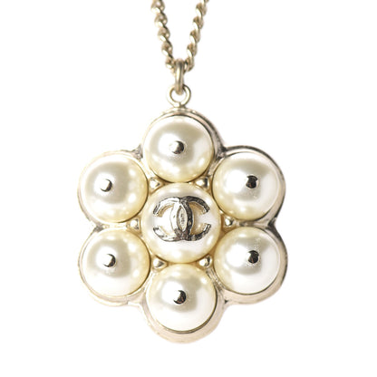 Chanel Pearl Flower CC Pendant Necklace Gold 3 of 6