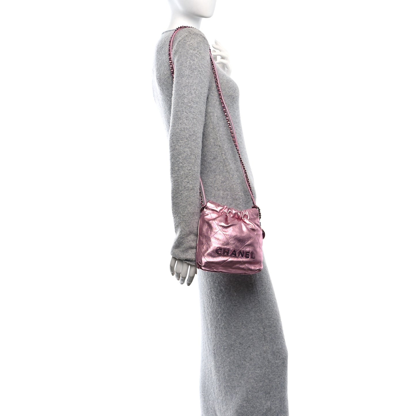 Metallic Lambskin Lacquered Monochrome Quilted Mini Chanel 22 Pink