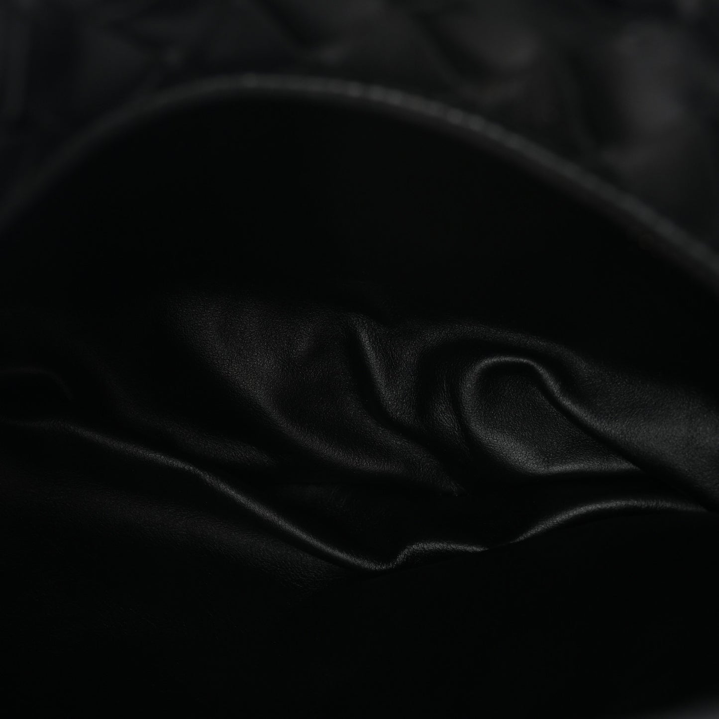 Nappa Intrecciato Teen Jodie Hobo Black