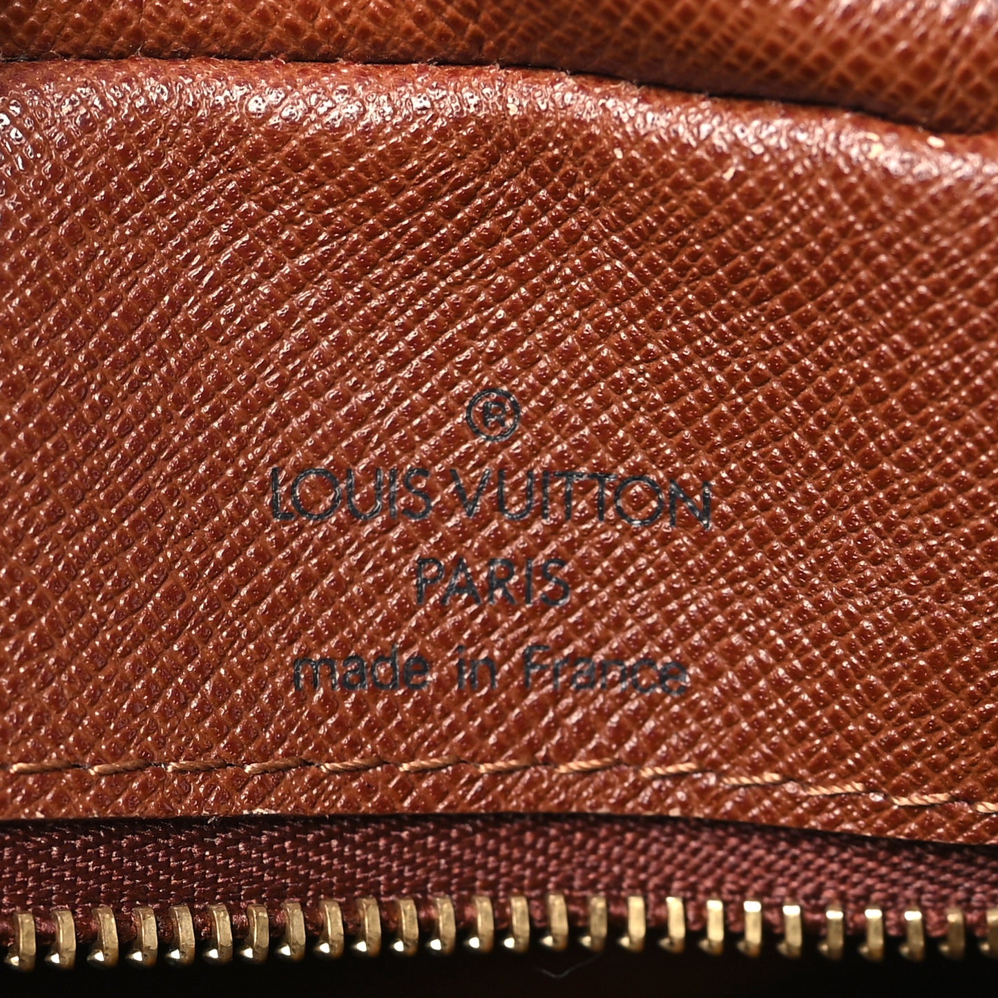 Monogram Nil 28
