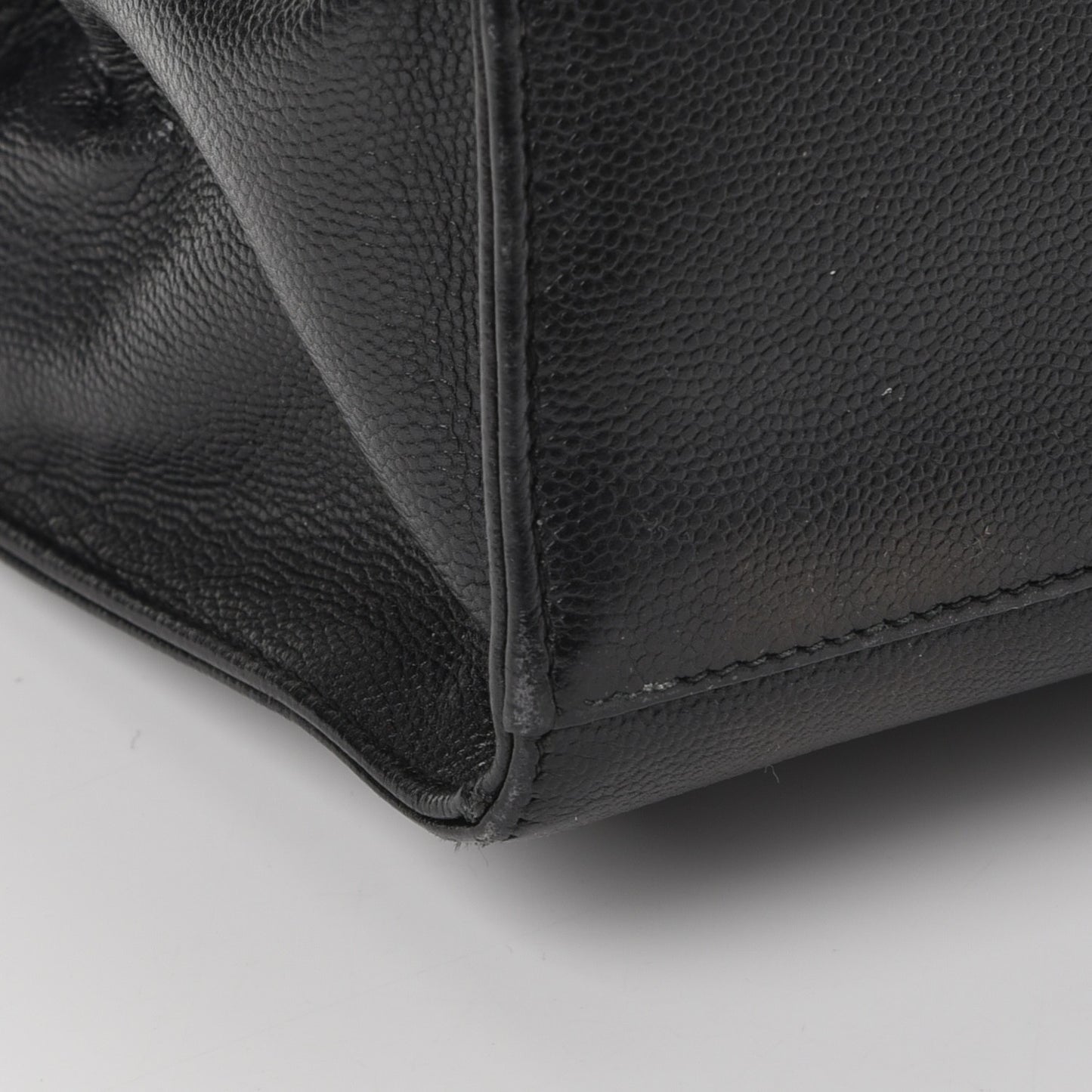 Caviar CC Shoulder Bag Black
