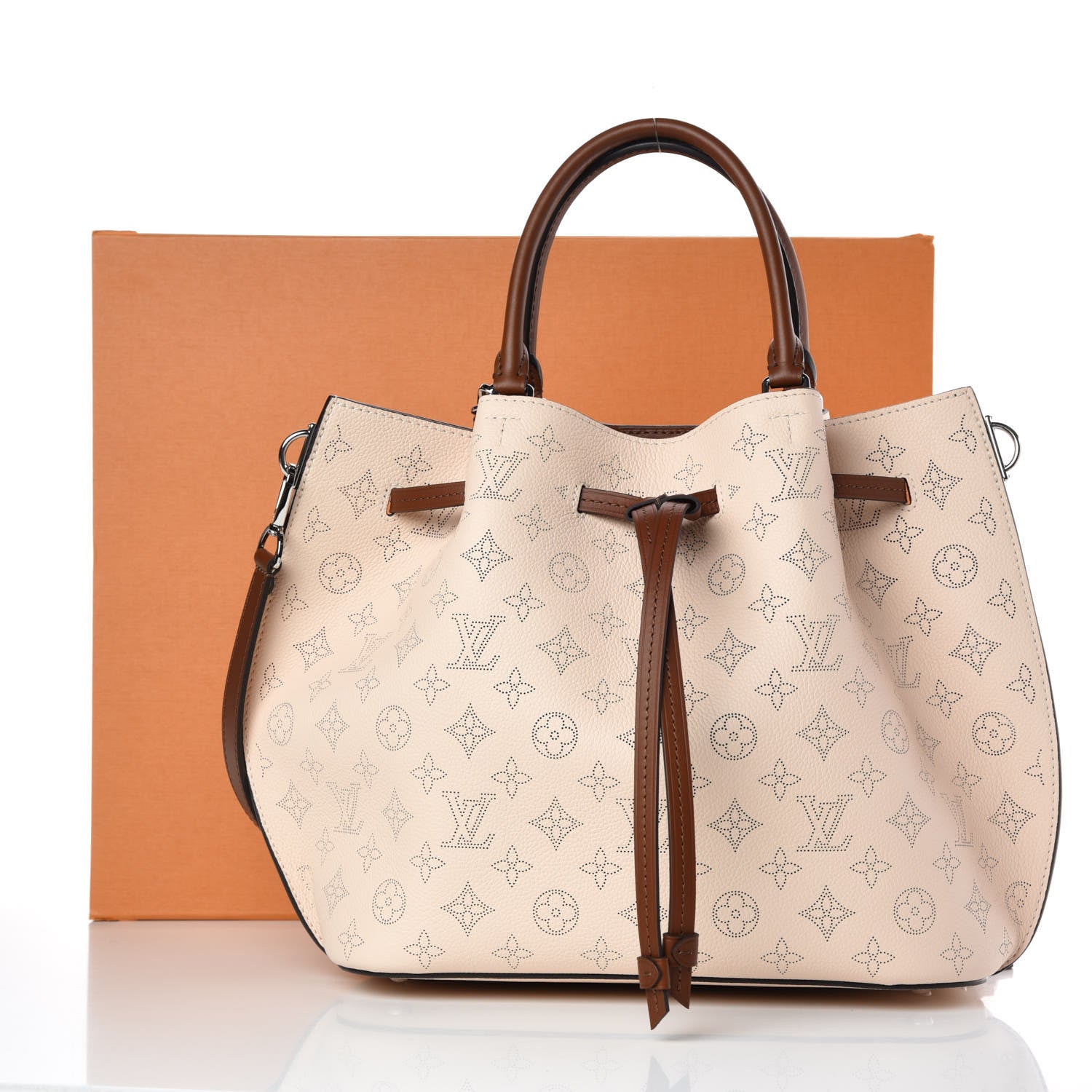 Louis Vuitton Mahina Girolata Creme 10 of 10
