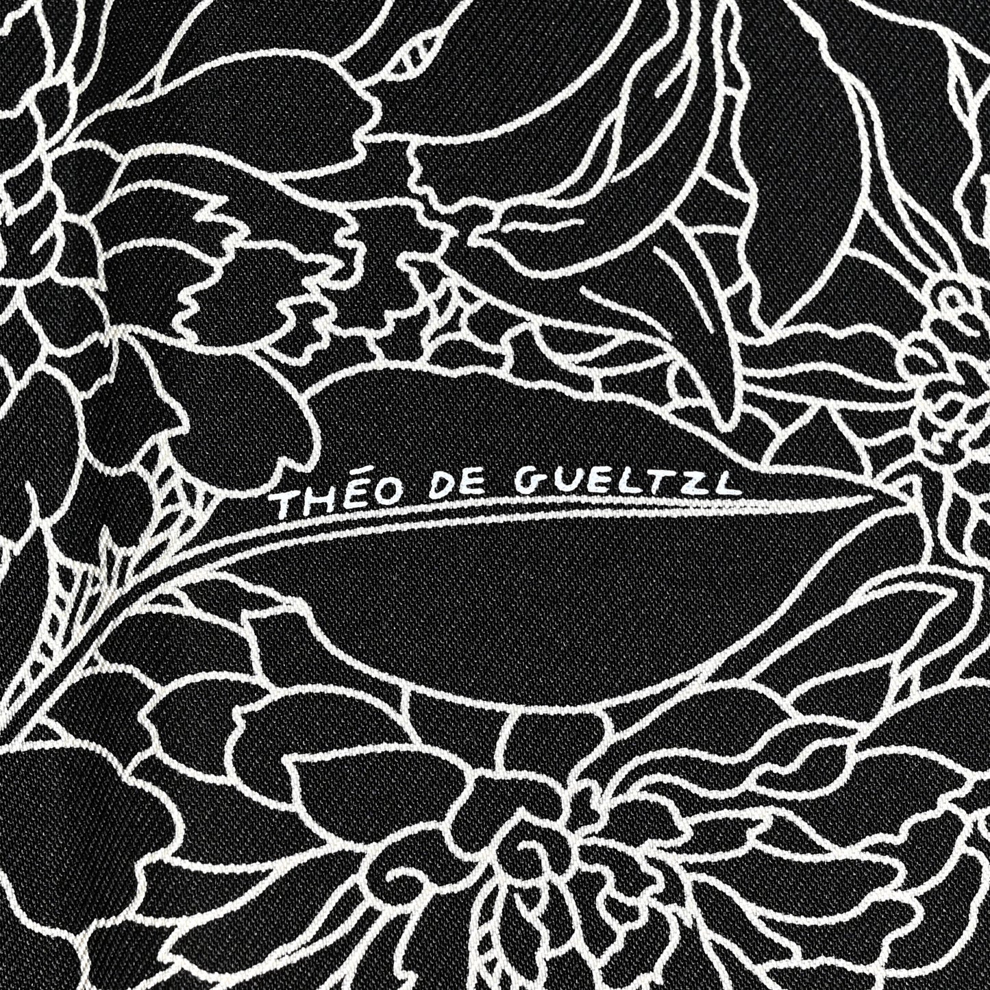 Silk Twill Robe Legere Scarf 90 Black White