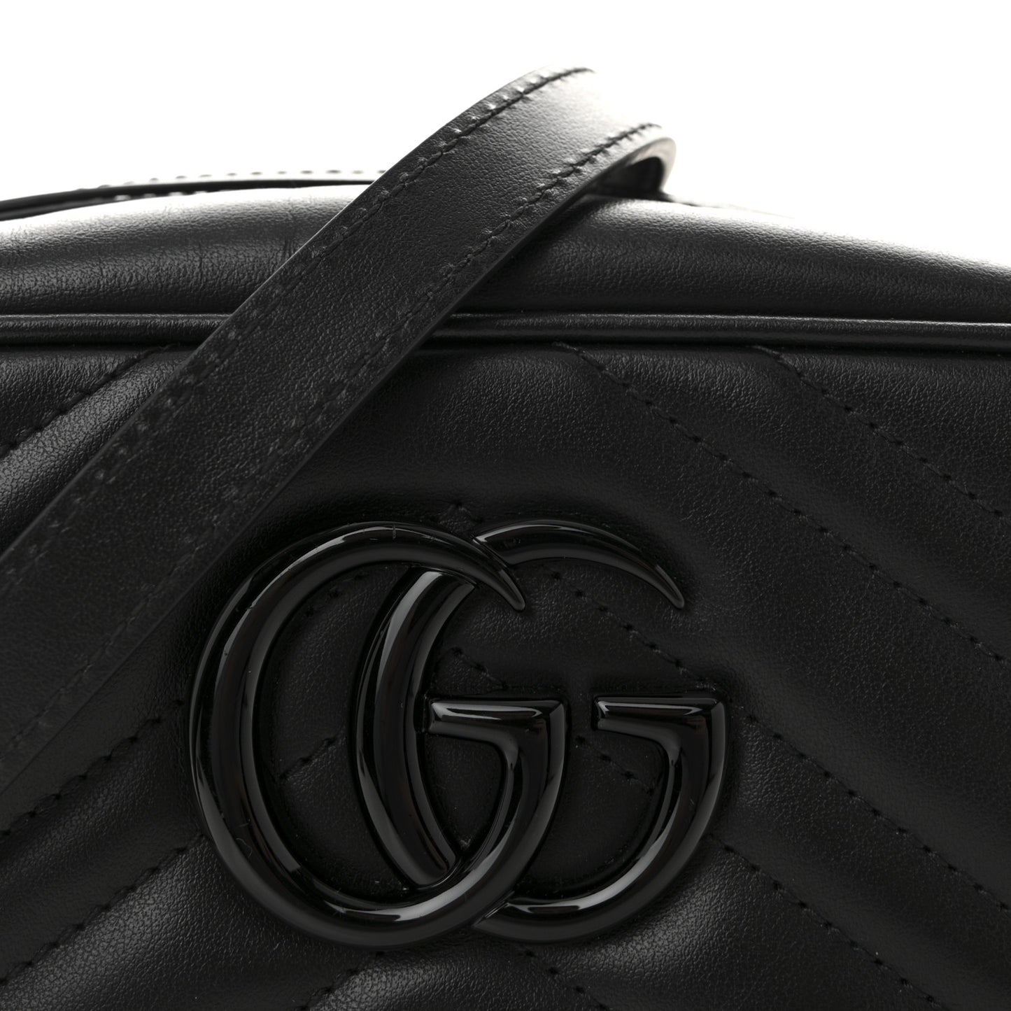 Calfskin Matelasse Monochrome Small GG Marmont Chain Shoulder Bag Black