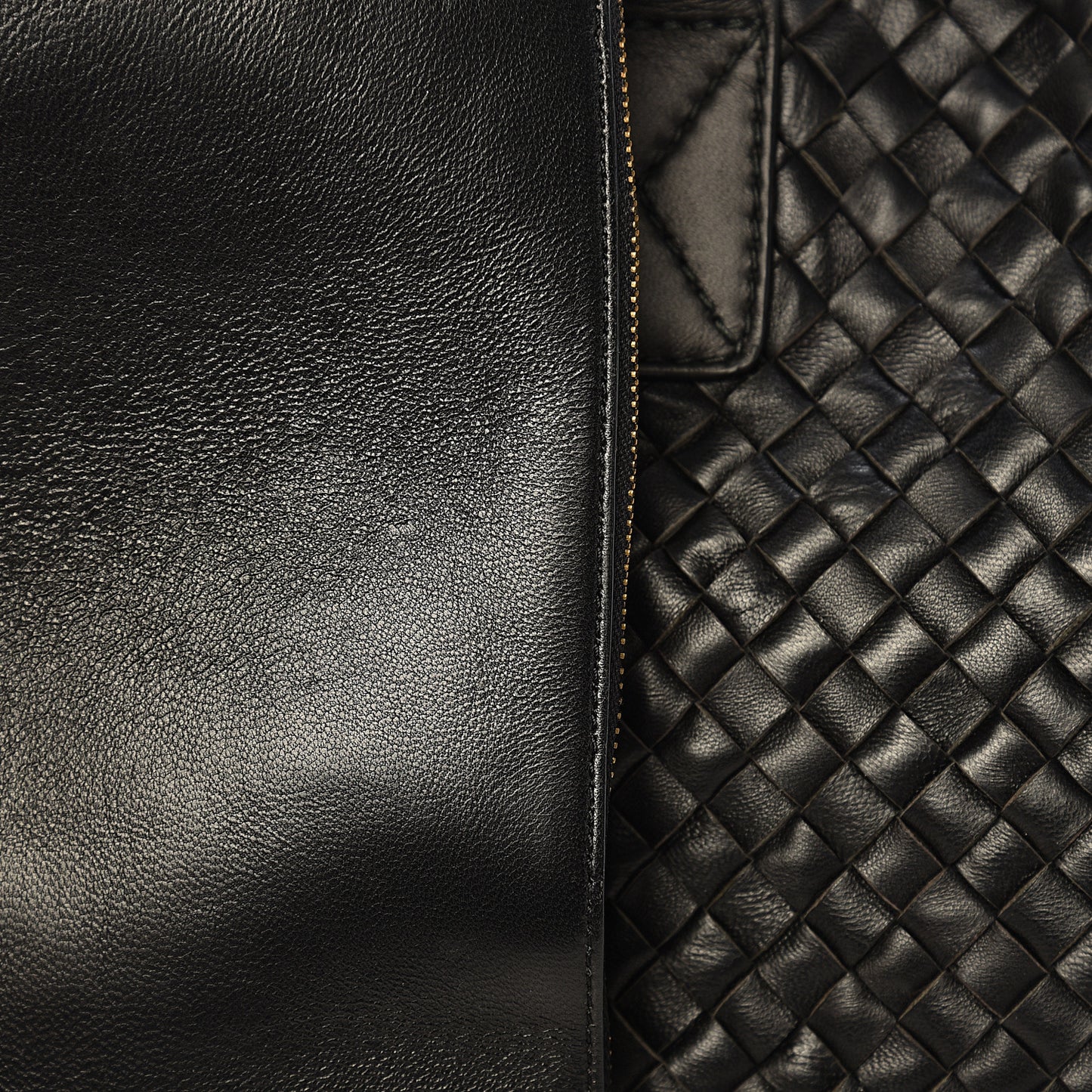 Nappa Intrecciato Medium Cabat Black