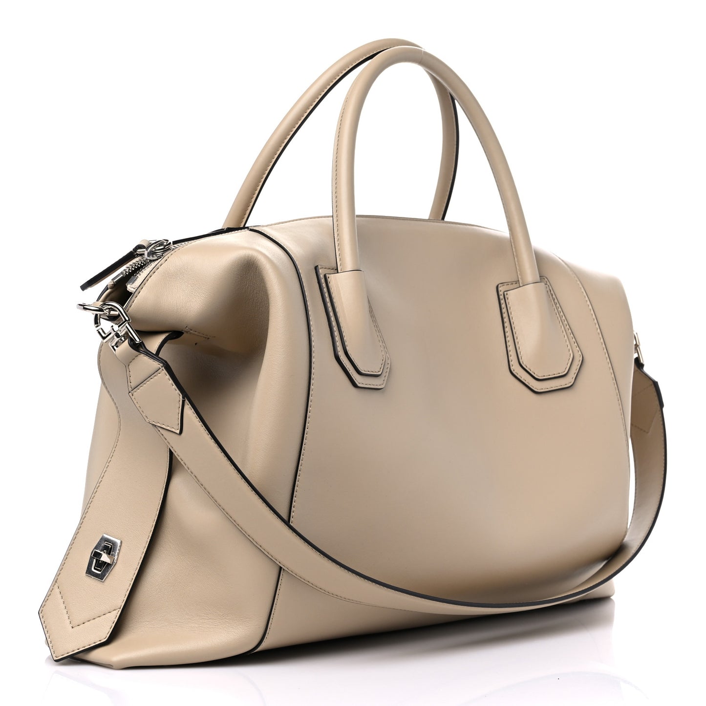 Soft Calfskin Medium Soft Antigona Beige