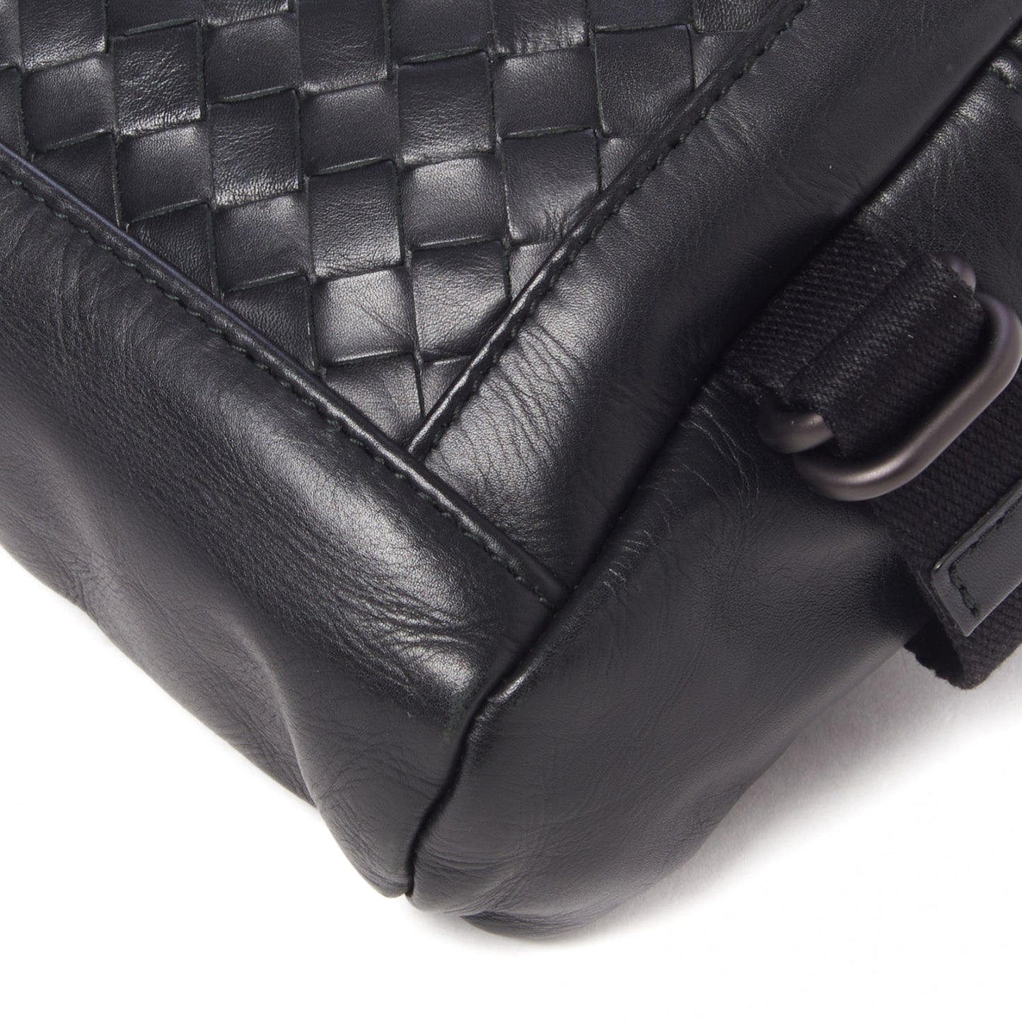 Calfskin Intrecciato Belt Bag Black