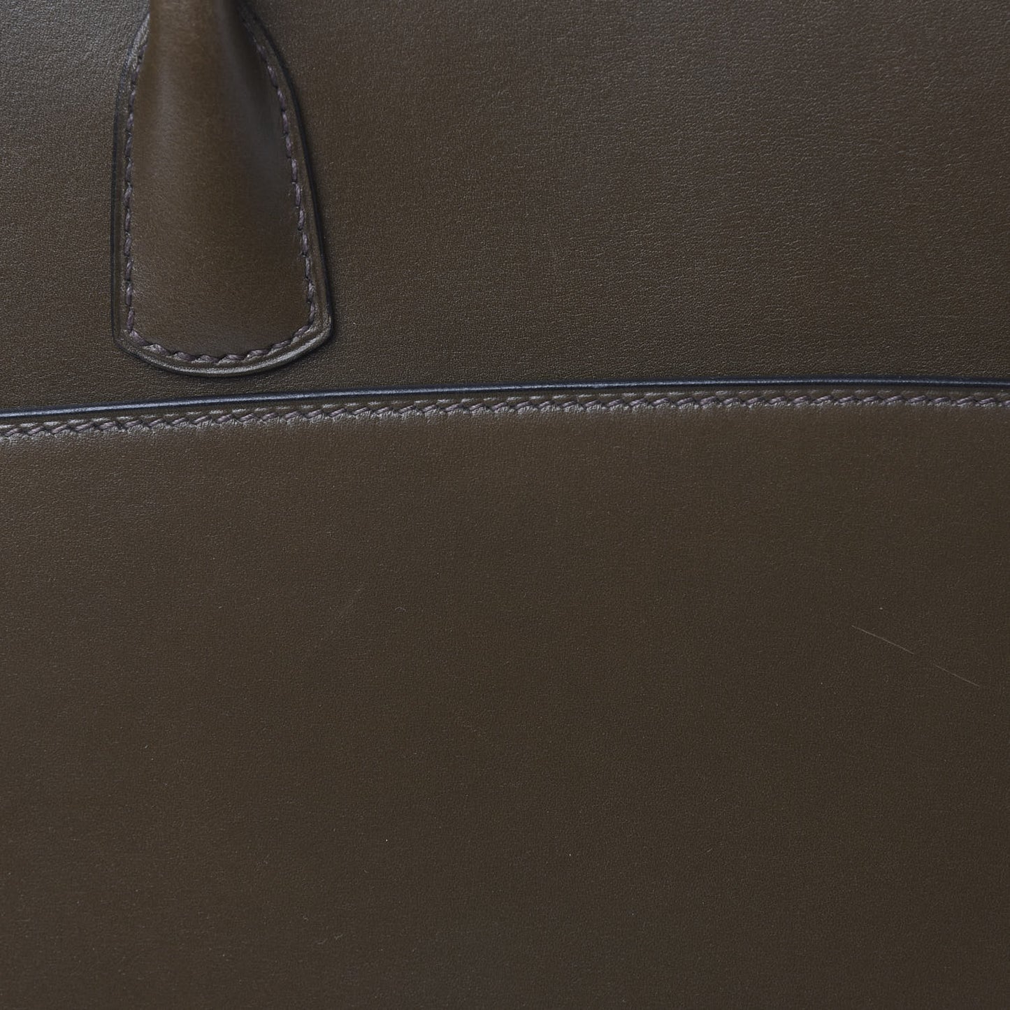 Box White Bus 40 Vert Olive