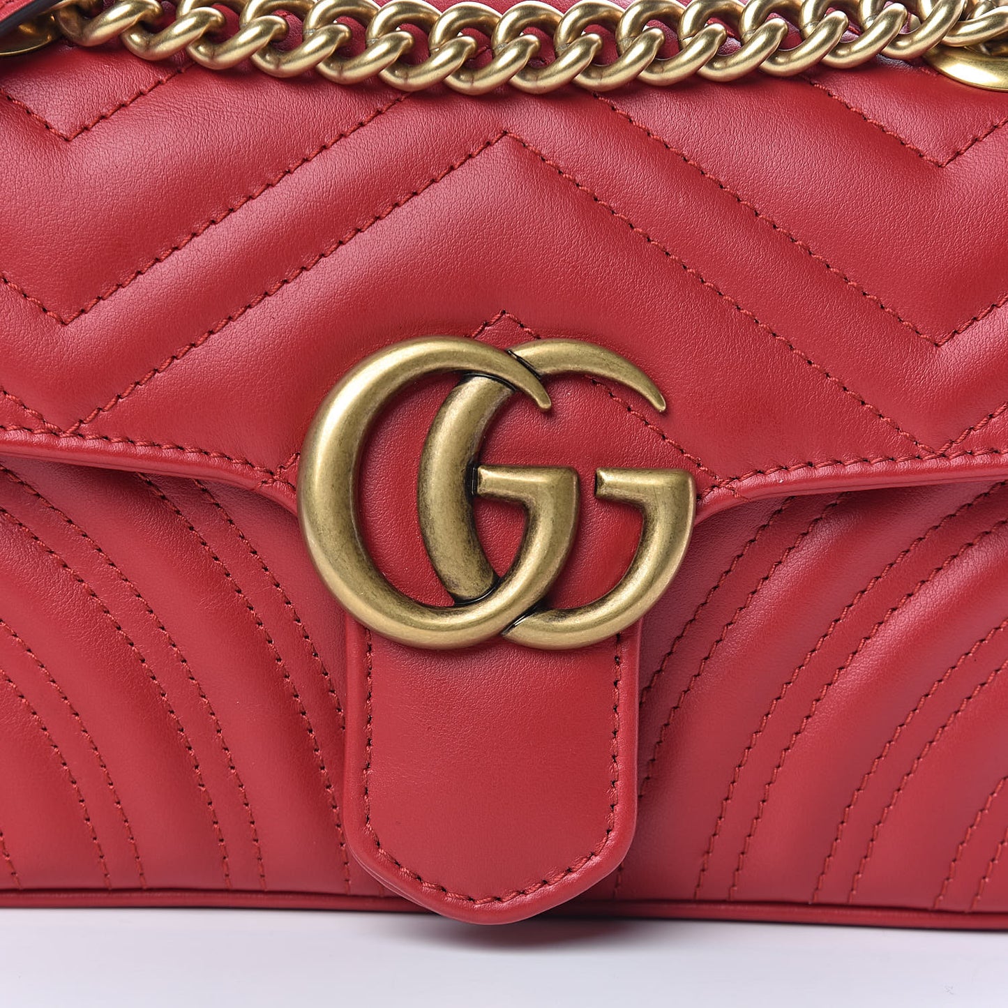 Calfskin Matelasse Mini GG Marmont Shoulder Bag Hibiscus Red
