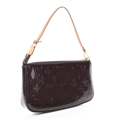 Louis Vuitton Vernis Pochette Accessories NM Amarante 3 of 9