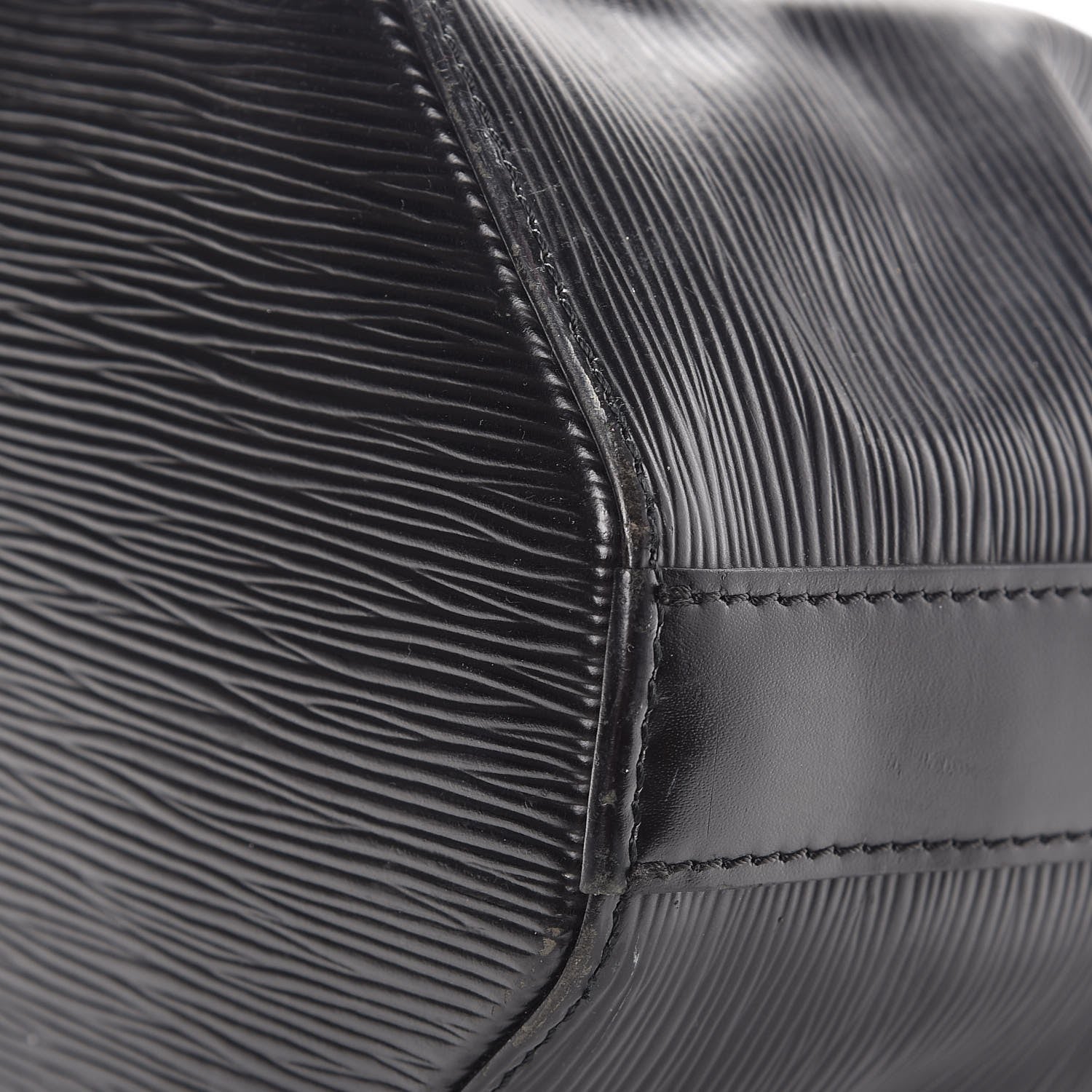 Louis Vuitton Epi Sac D'Epaule Black 21 of 21