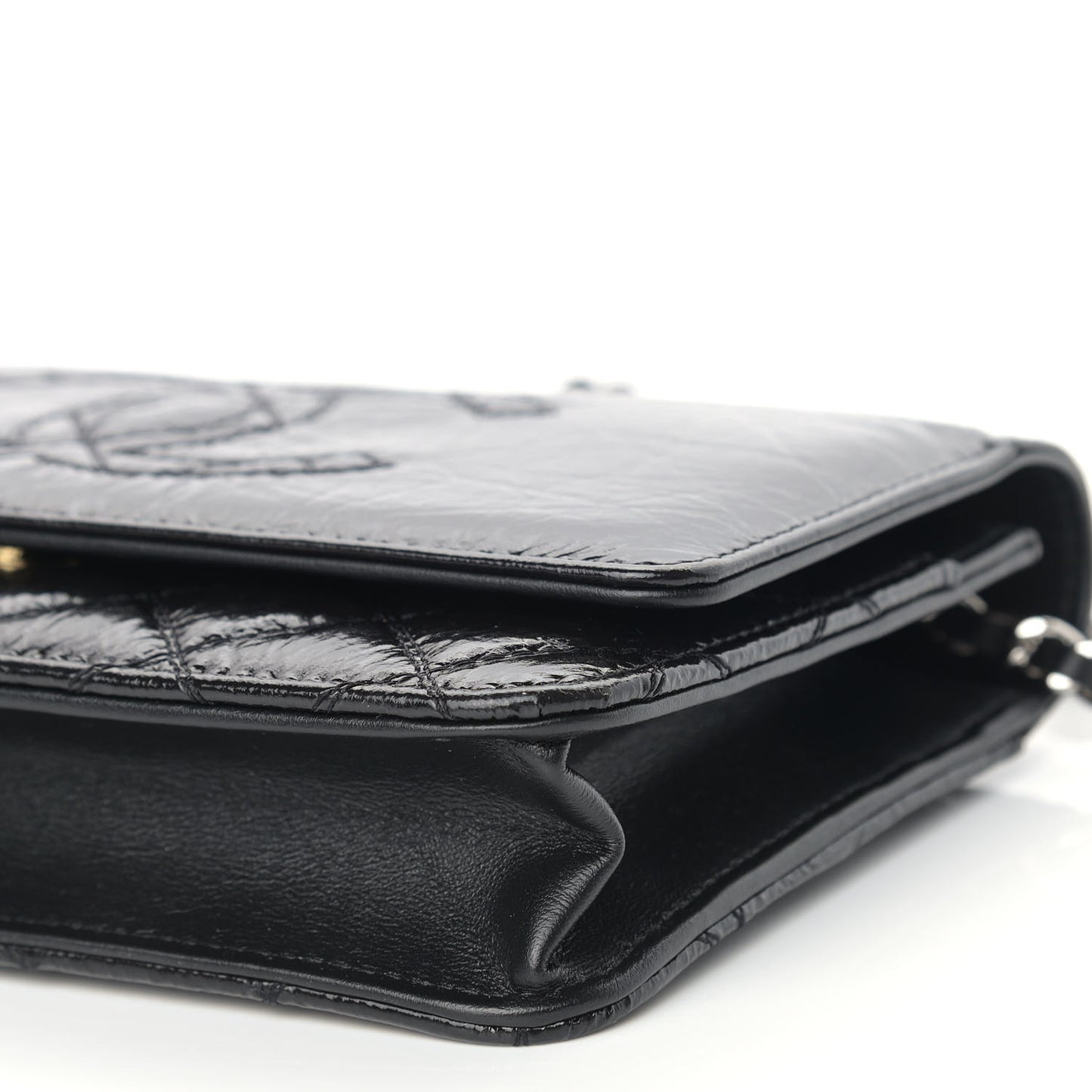 Shiny Aged Calfskin Quilted CC Wallet On Chain WOC Black