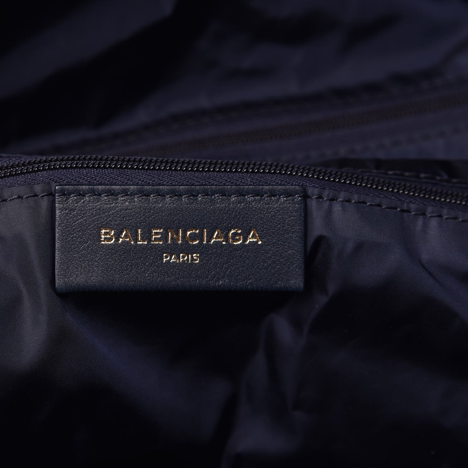 Balenciaga Textured Sport Nylon Logo Embroidered M Wheel Gym Bag Bleu Navy Rouge 6 of 9