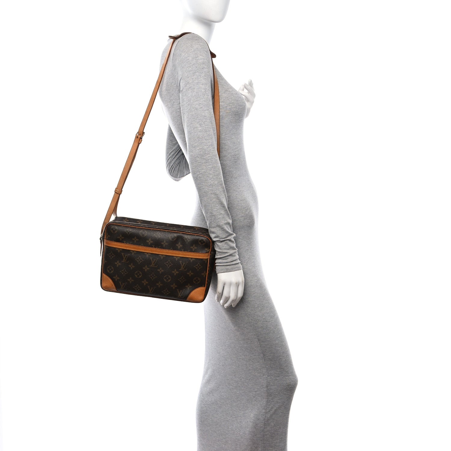 Louis Vuitton Monogram Trocadero 30 2 of 15