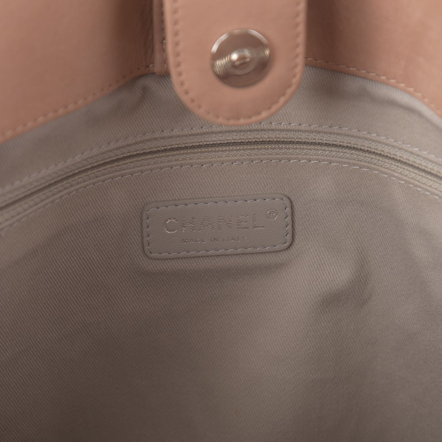 Iridescent Calfskin Large Sea Hit Tote Pink