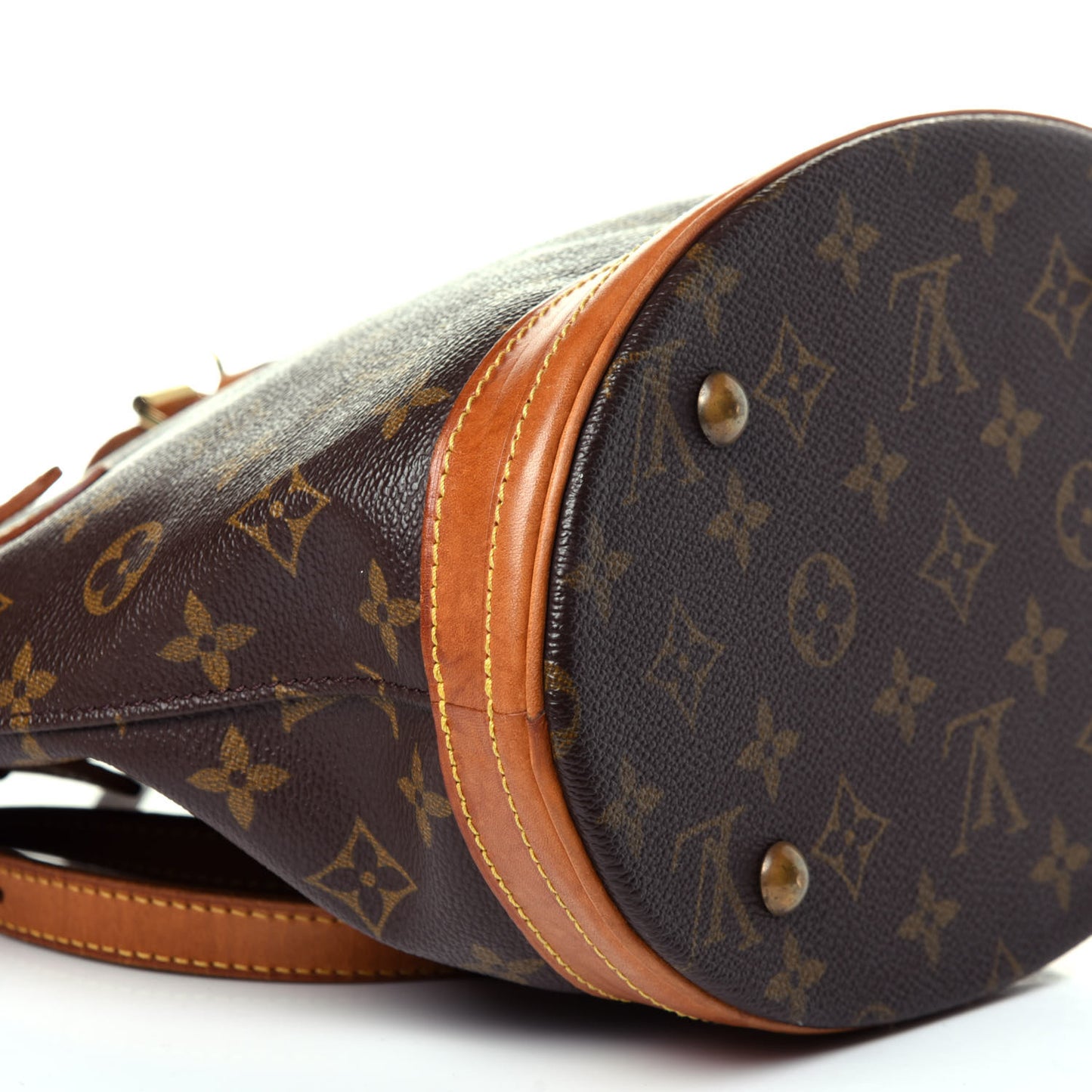 Monogram Petit Bucket 23