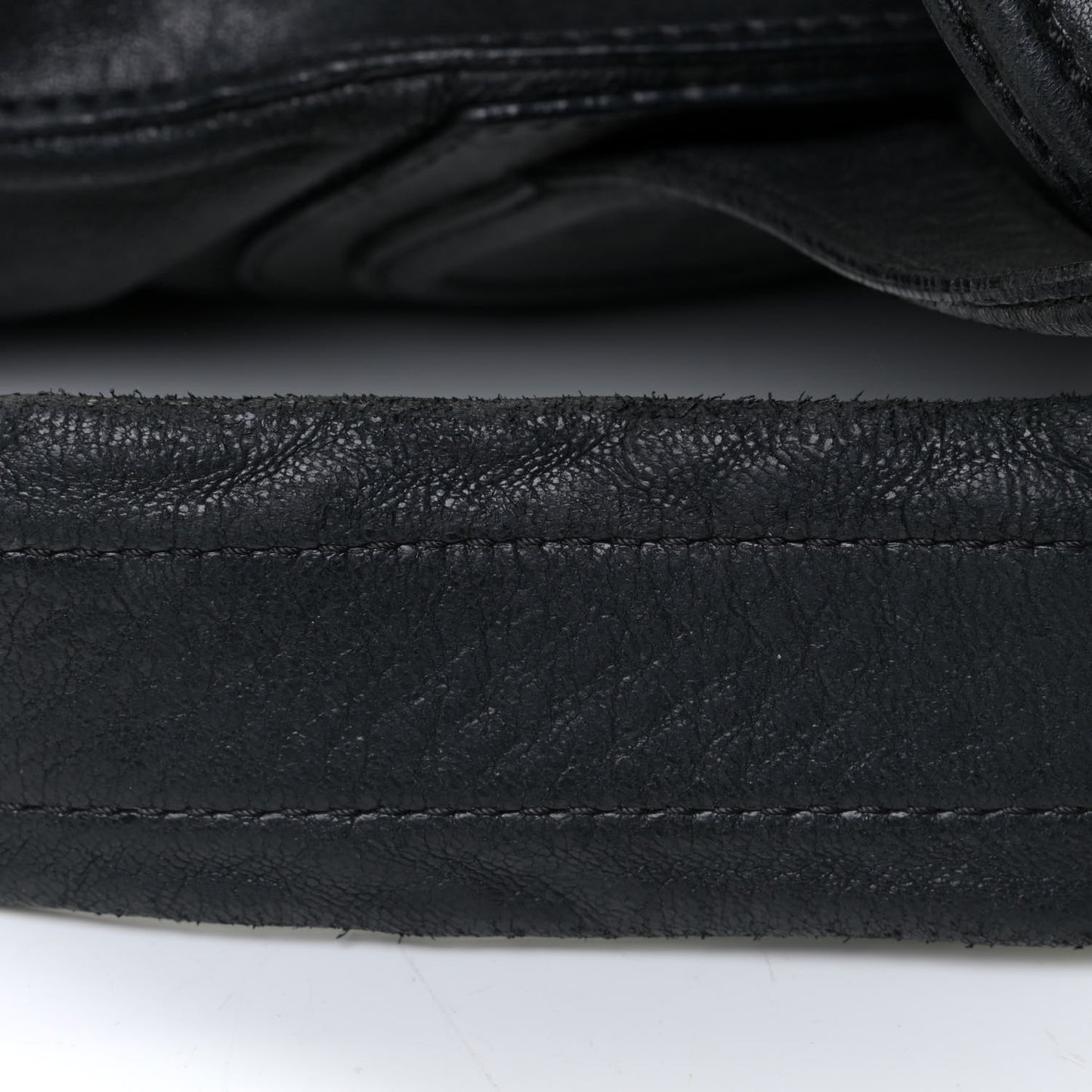Lambskin Medium Nightingale Black