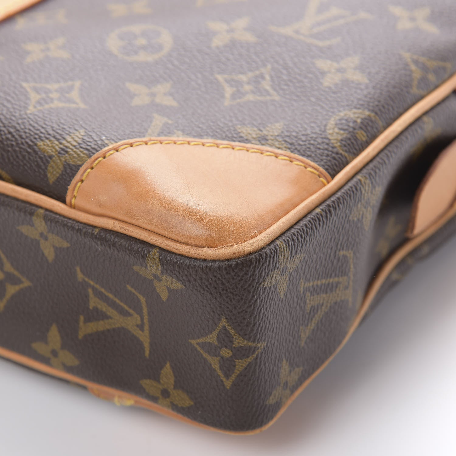 Louis Vuitton Monogram Porte-Documents Voyage Briefcase 10 of 18