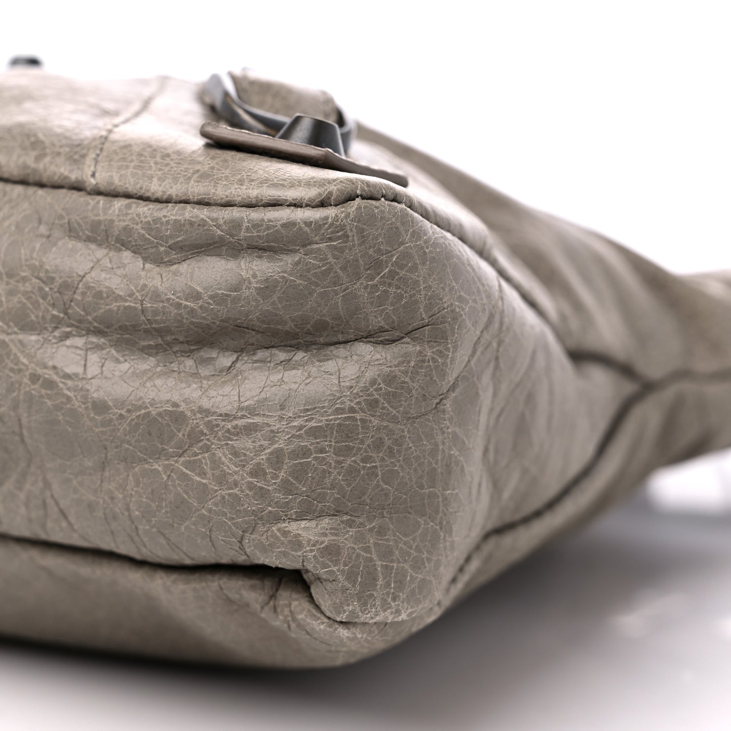 Chevre Classic Hardware First Taupe