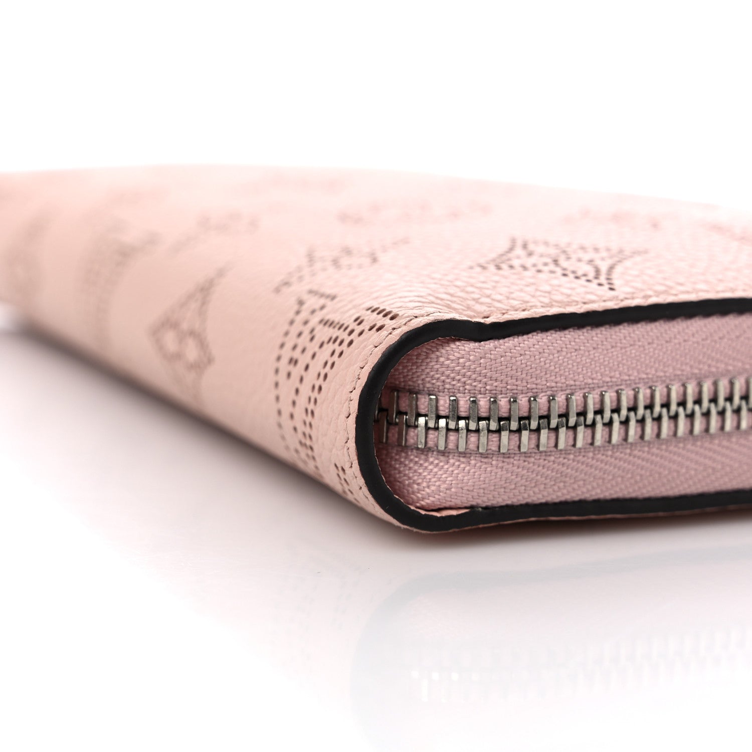 Louis Vuitton Mahina Zippy Wallet Magnolia 8 of 13