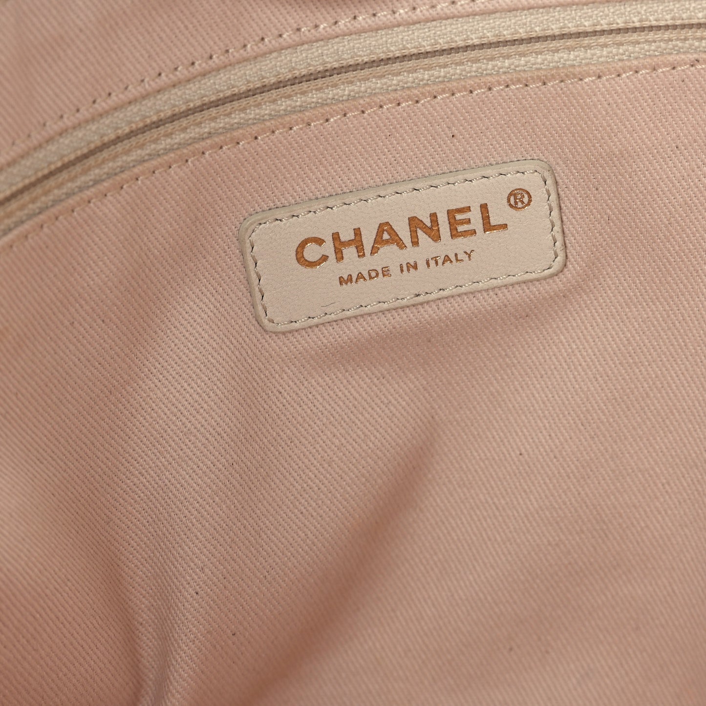 Lurex Boucle Small Deauville Tote Ivory