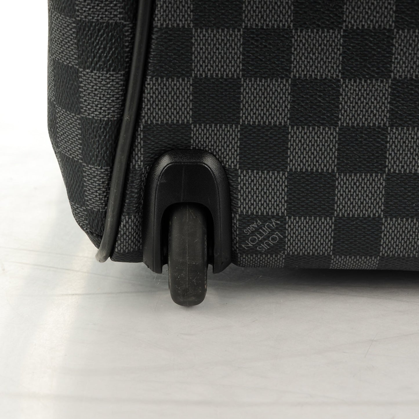 Damier Graphite Neo Eole 55