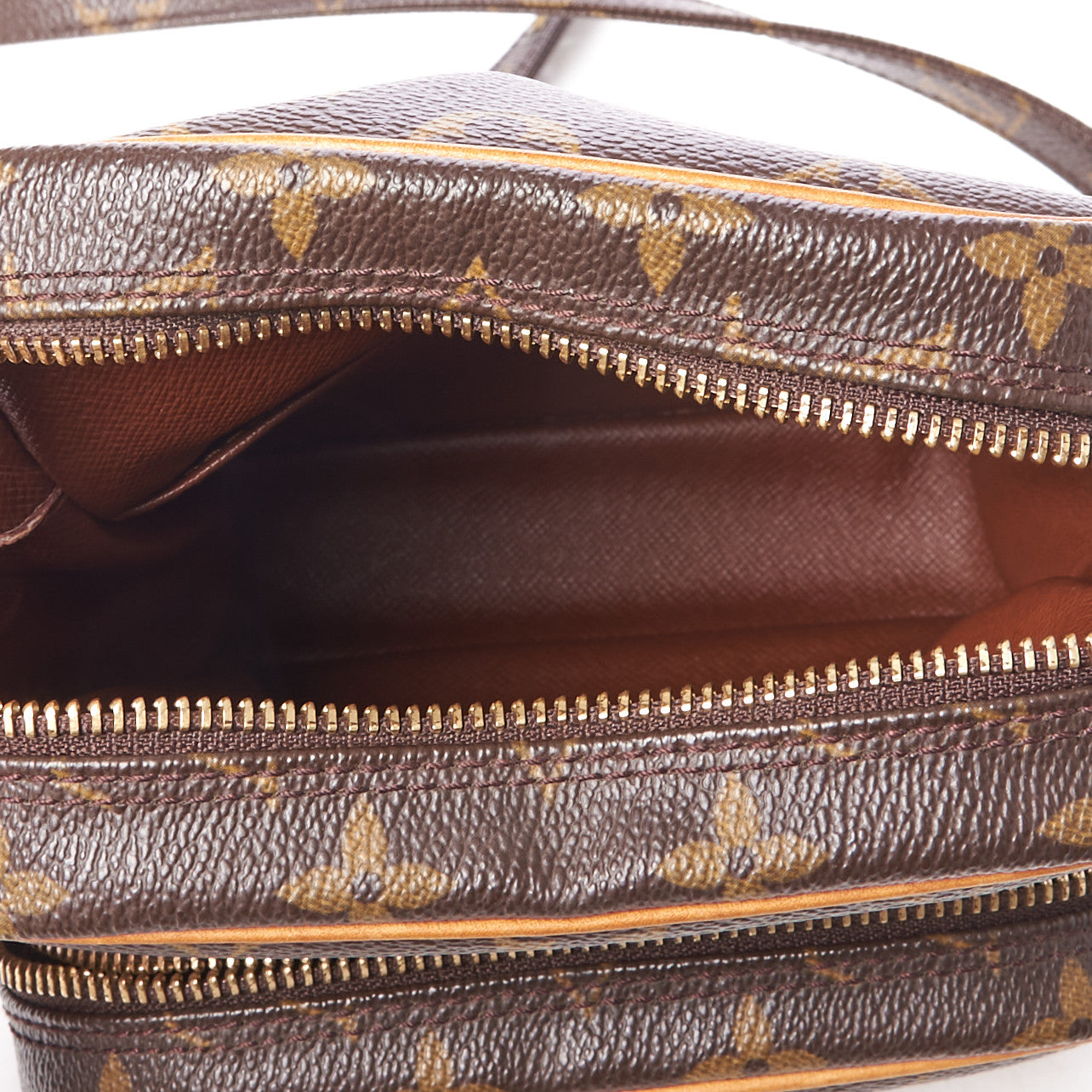Monogram Amazone