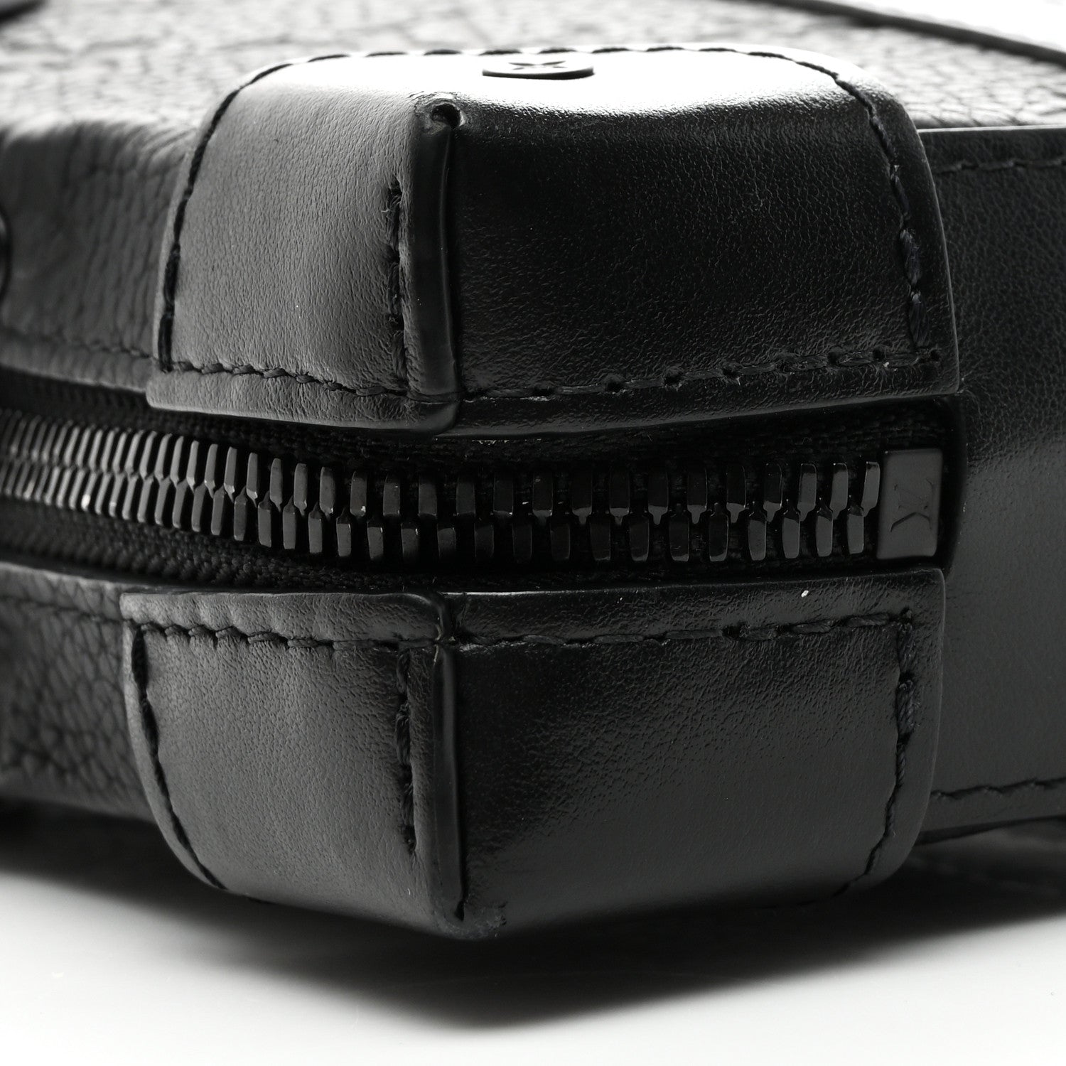 Louis Vuitton Taurillon Monogram Soft Trunk Wallet Black 8 of 9