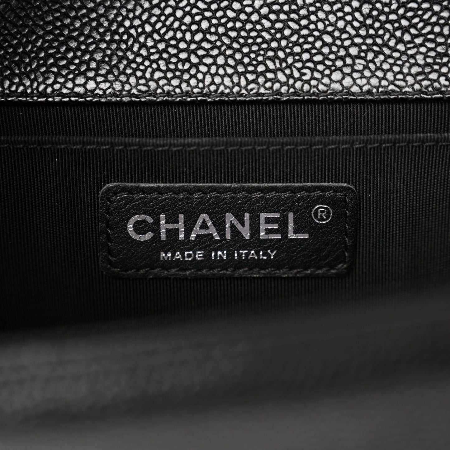 Caviar Quilted Medium Boy Flap Black