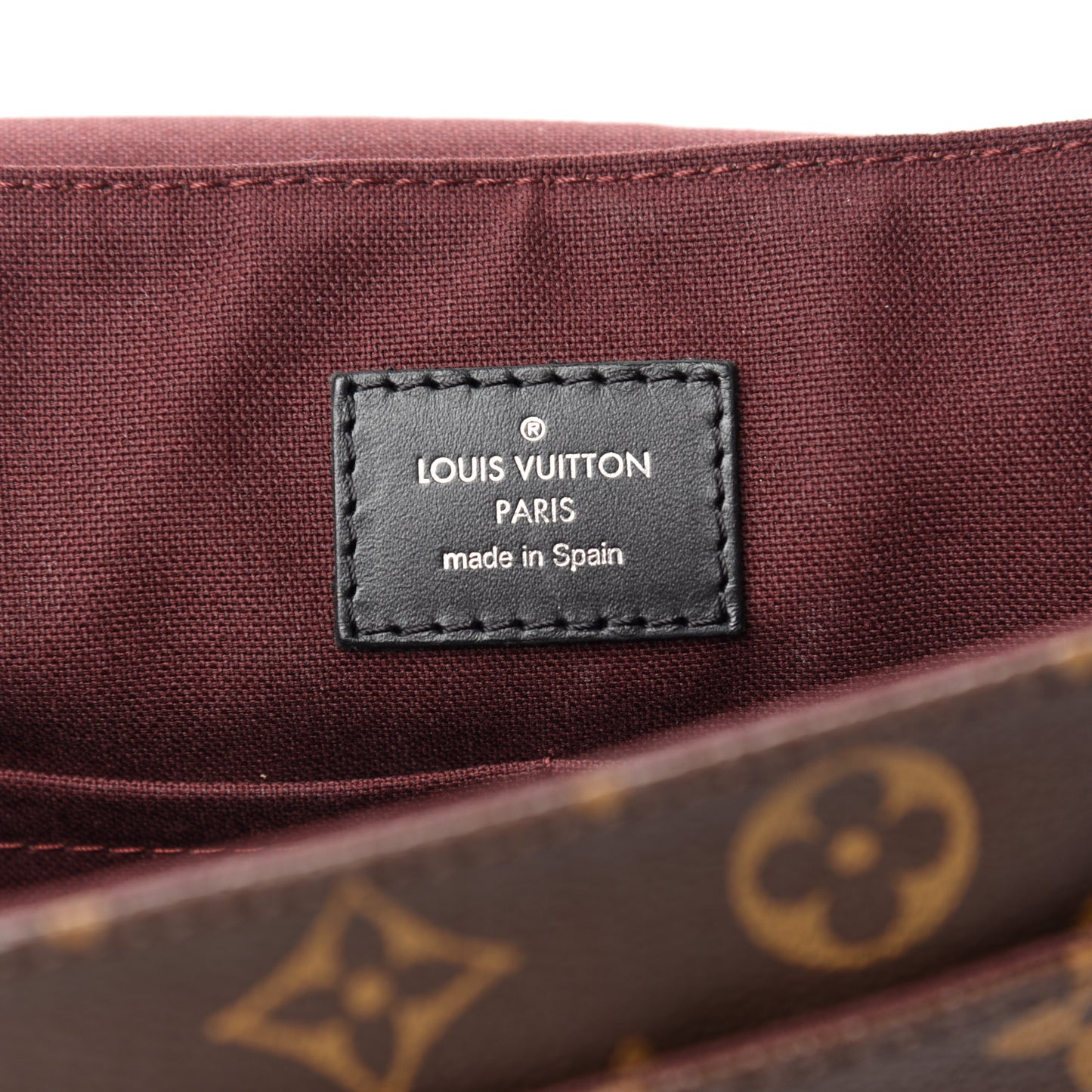 Monogram Macassar District PM