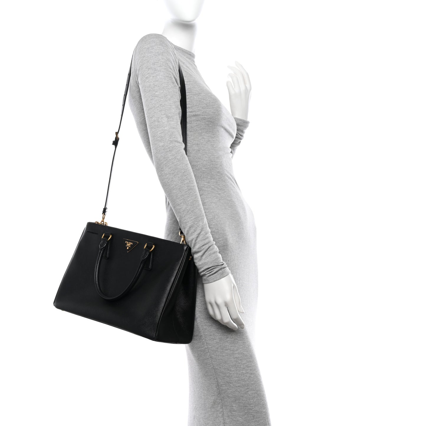 Saffiano Medium Galleria Double Zip Tote Black