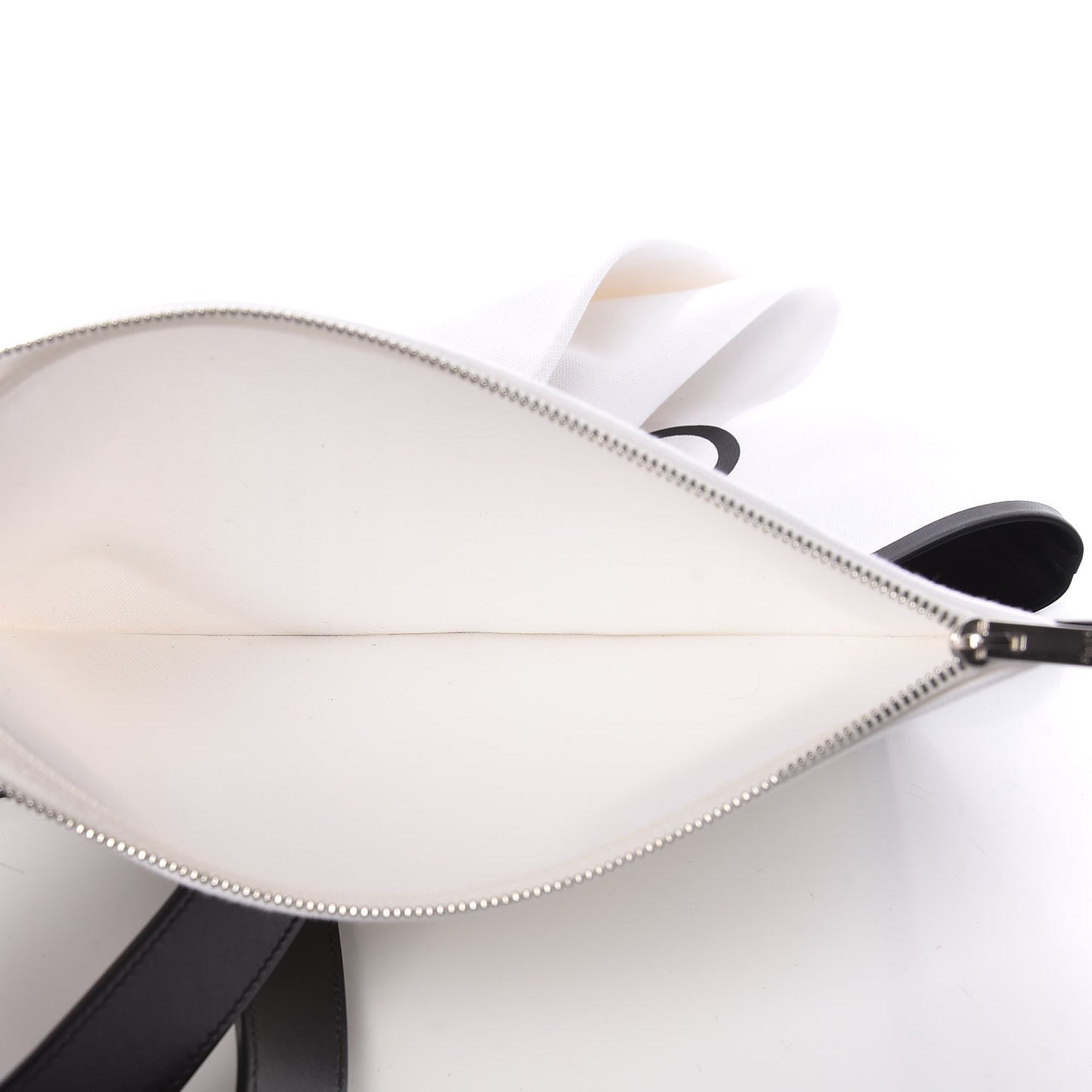 Textile Medium Made In Tote Black White