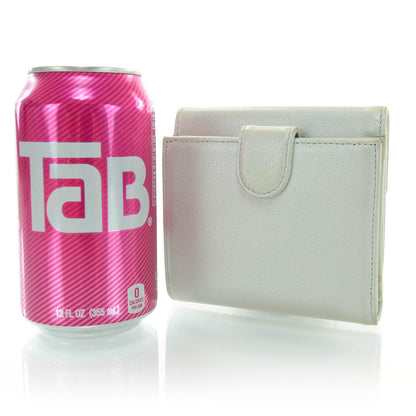 Chanel Caviar Billfold Wallet Pearl 2 of 7