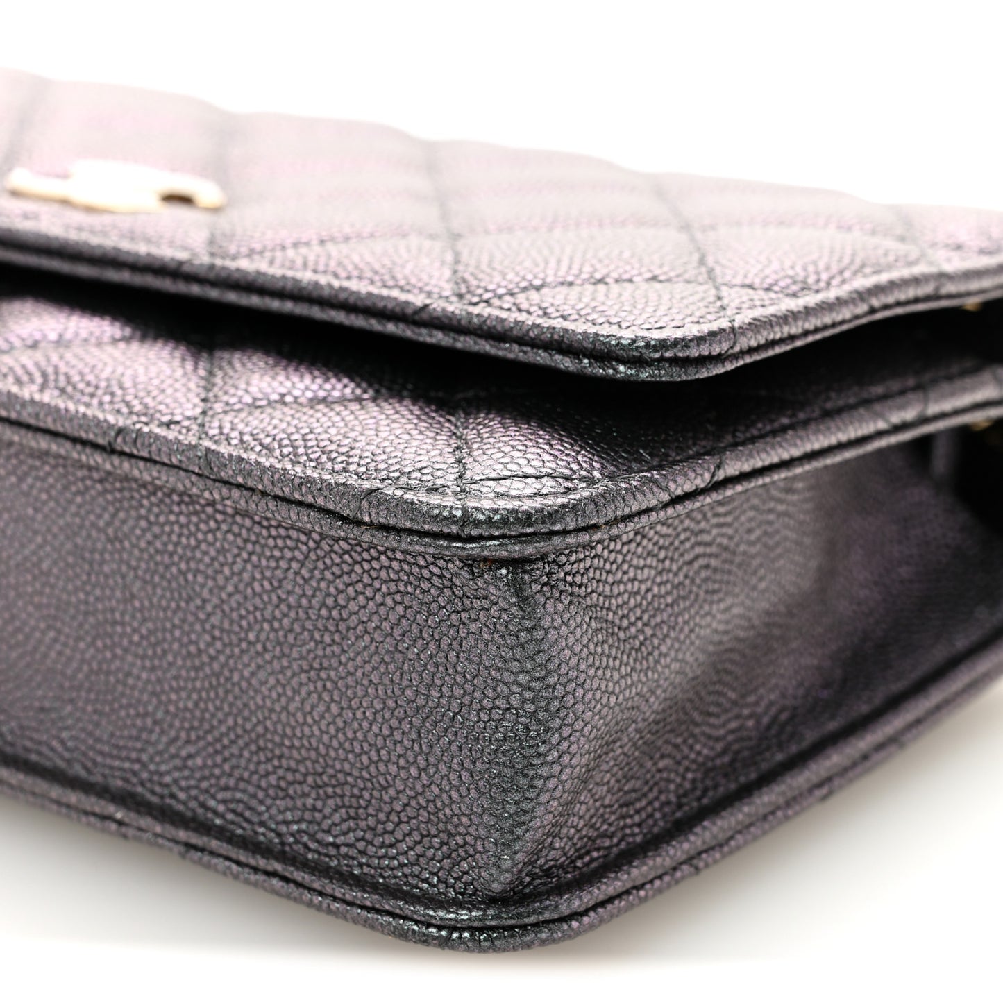 Iridescent Caviar Quilted Wallet On Chain WOC Green