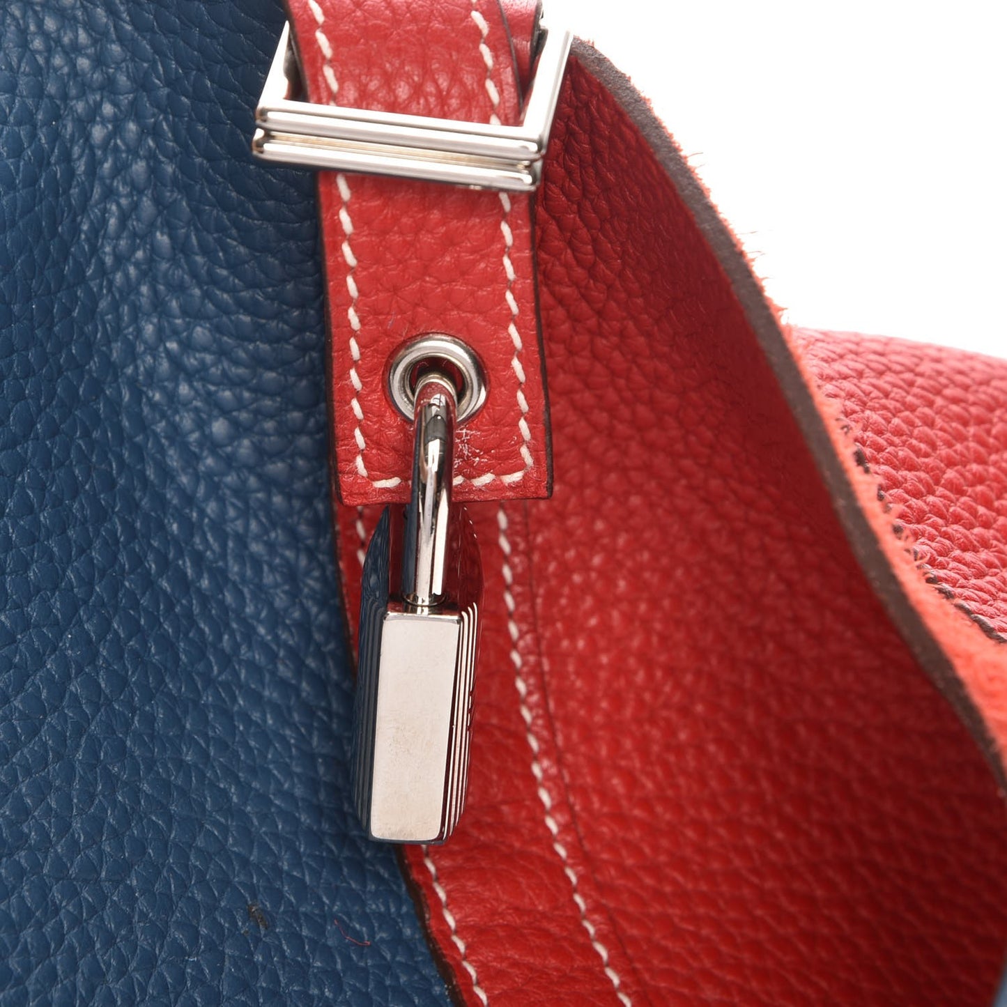 Taurillon Clemence Picotin Lock 26 GM Rouge Casaque Bleu Thalassa