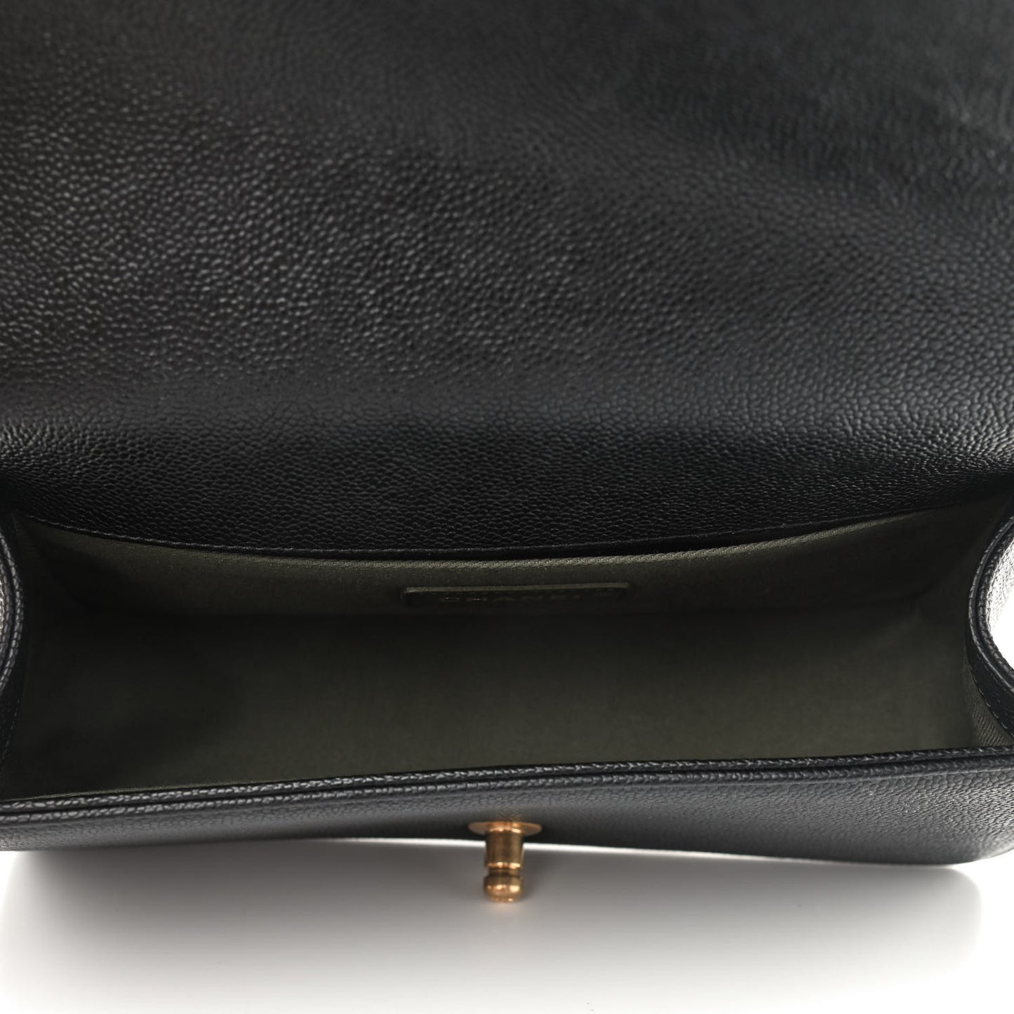 Caviar Quilted Medium Boy Flap Black