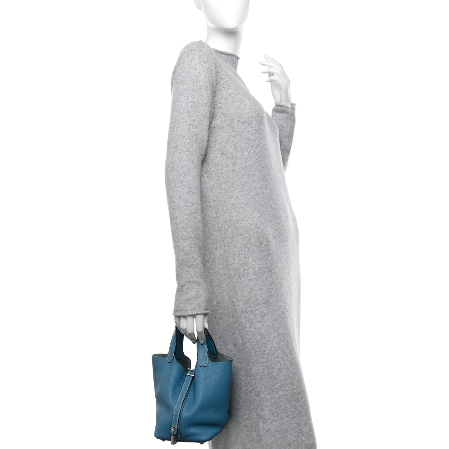 Taurillon Clemence Picotin Lock 18 PM Blue Jean