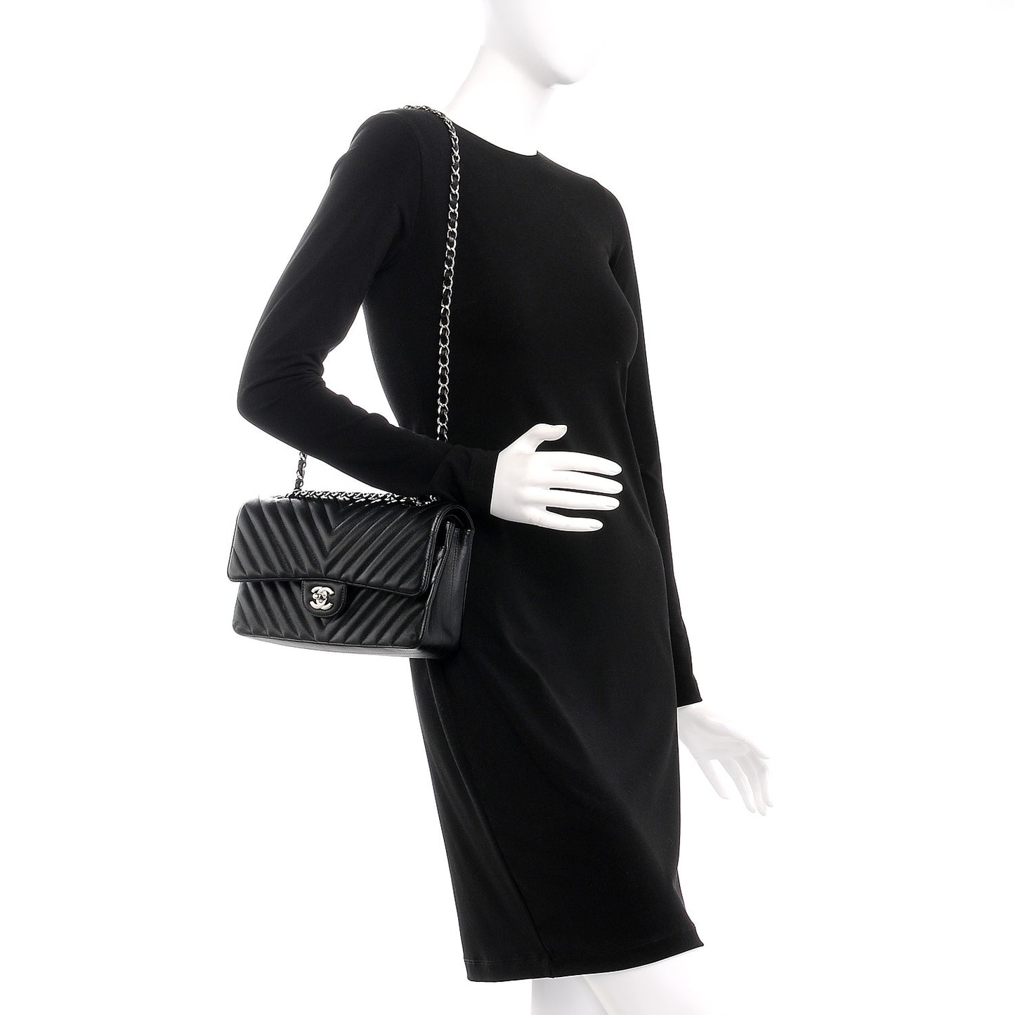Caviar Chevron Quilted Medium Double Flap Black