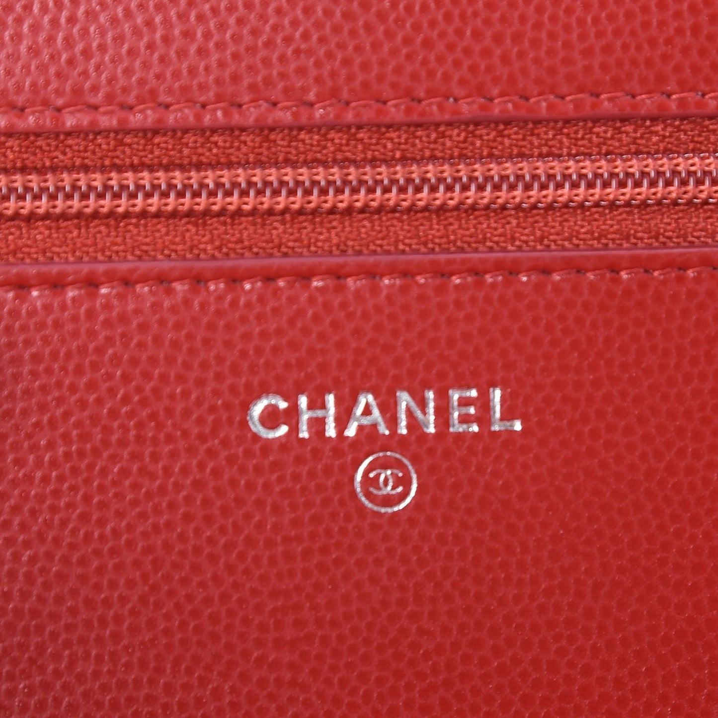 Caviar Chevron Quilted Wallet On Chain WOC Red