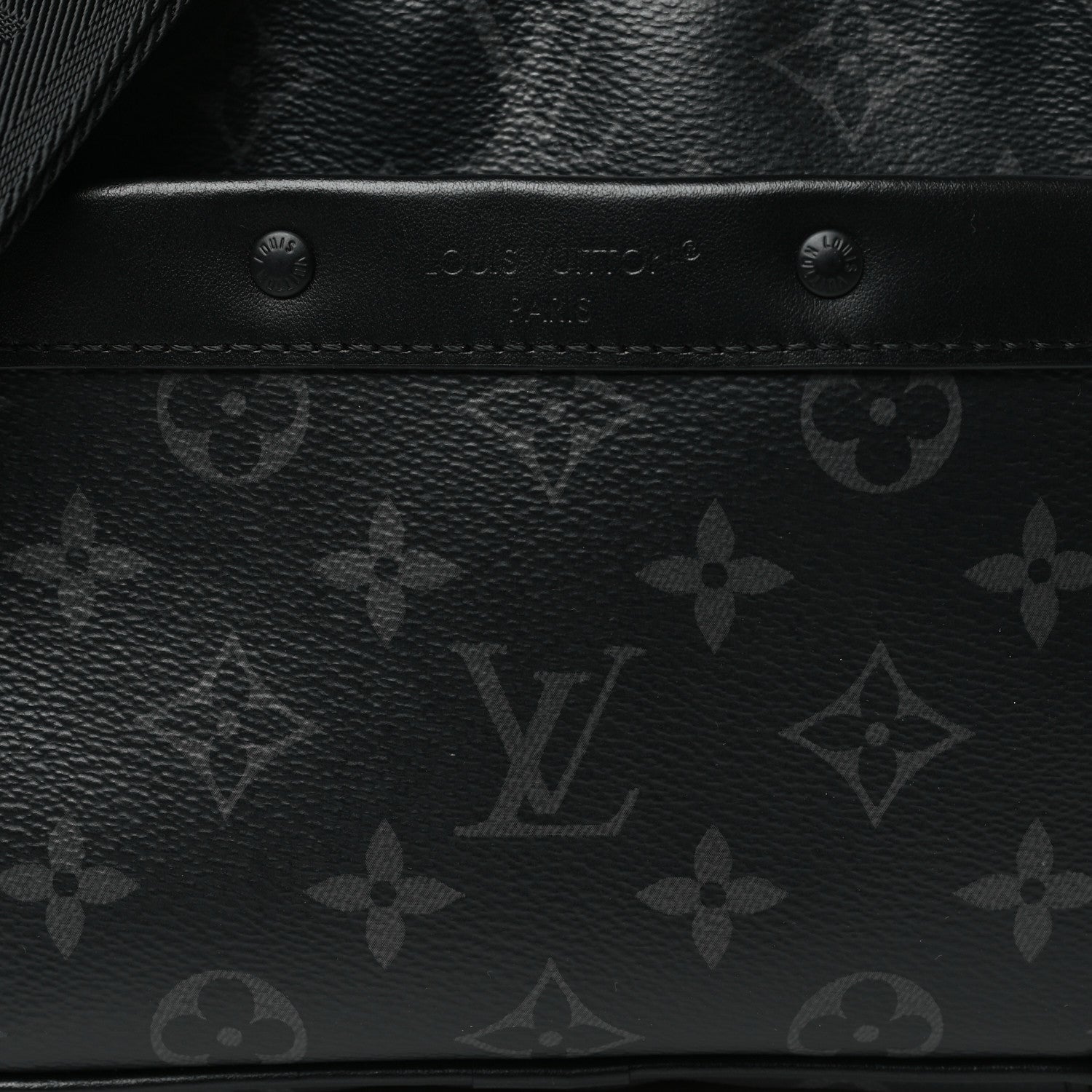 Louis Vuitton Monogram Eclipse Alpha Messenger 7 of 9