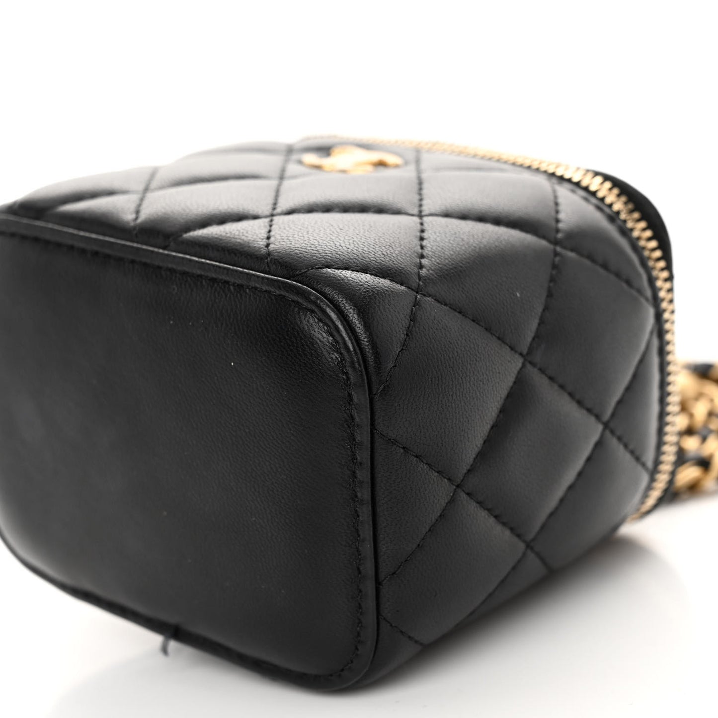 Lambskin Quilted Mini Pearl Crush Vanity Case With Chain Black