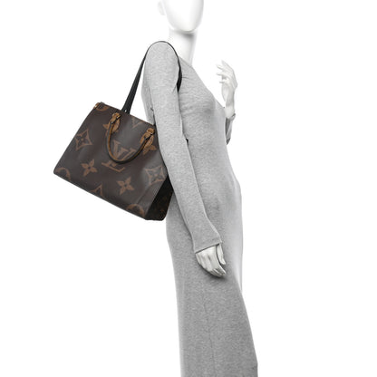 Louis Vuitton Reverse Monogram Giant Onthego MM 2 of 14