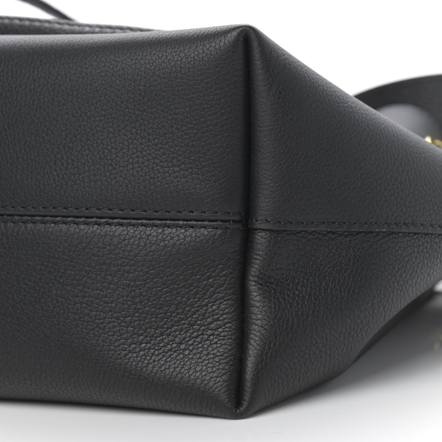 Calfskin Lockme Bucket MM Black
