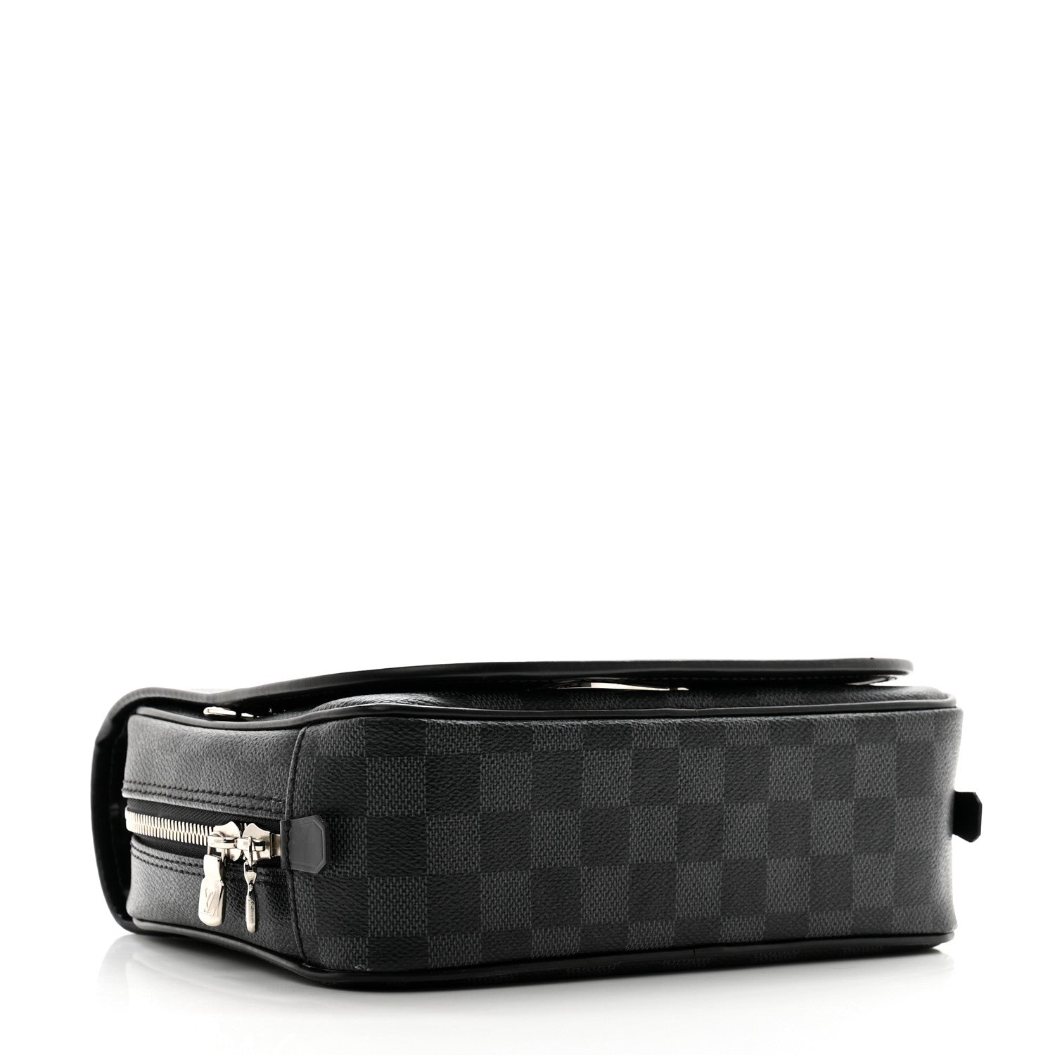 Louis Vuitton Damier Graphite Hanging Toiletry Kit 4 of 9