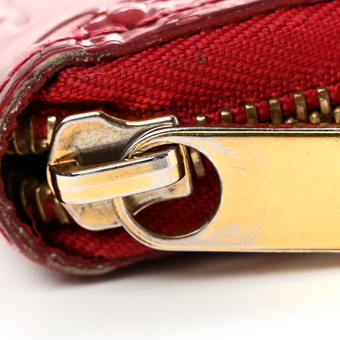 Vernis Zippy Organizer Wallet Pomme D'Amour