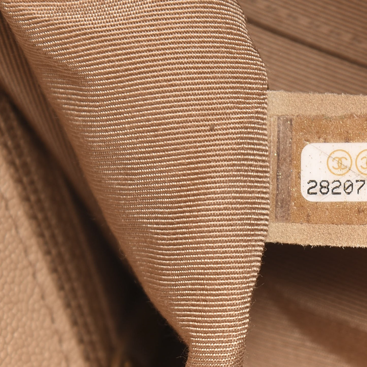 Caviar Quilted New Medium Boy Flap Beige