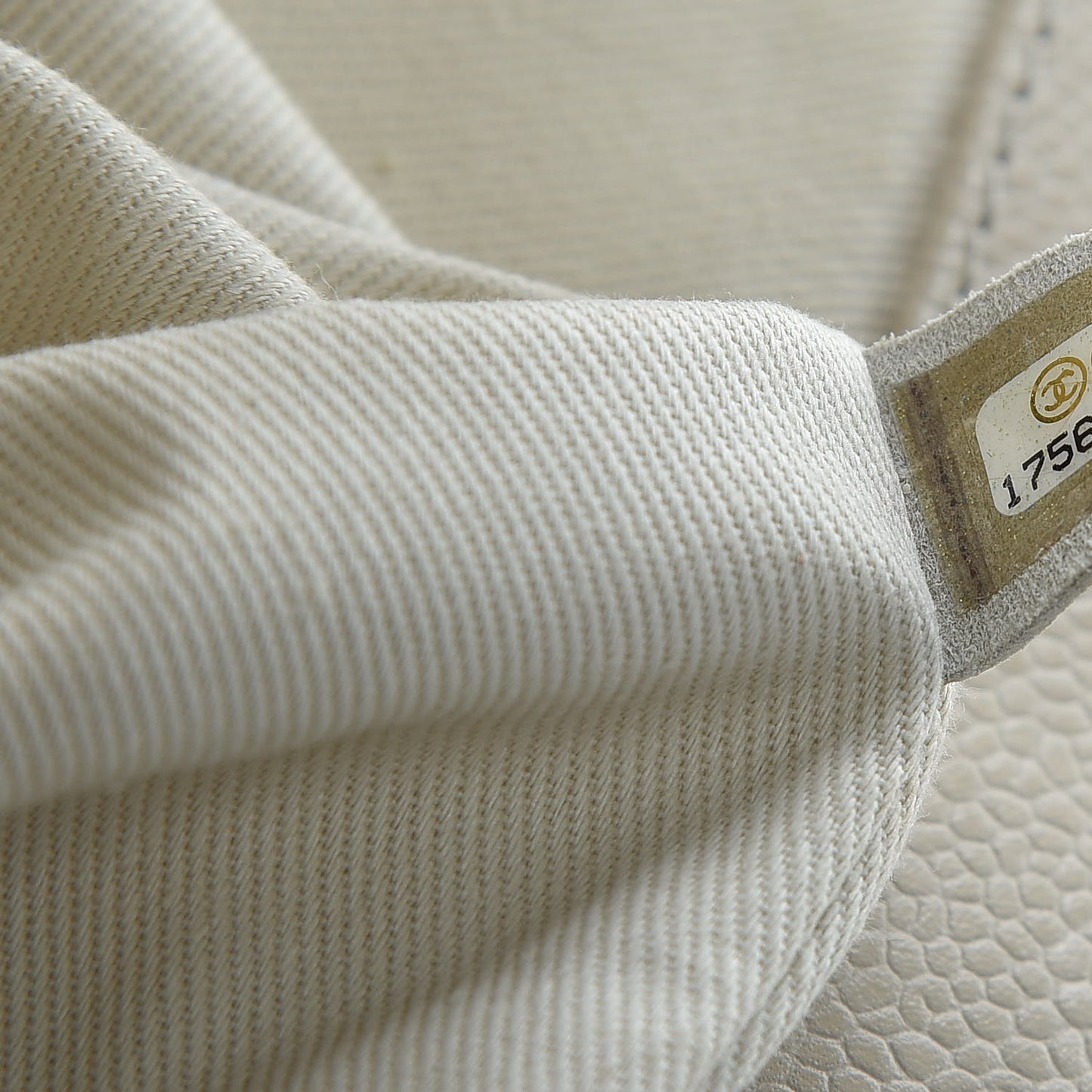 Caviar Quilted Timeless CC Shopping Tote Beige Clair
